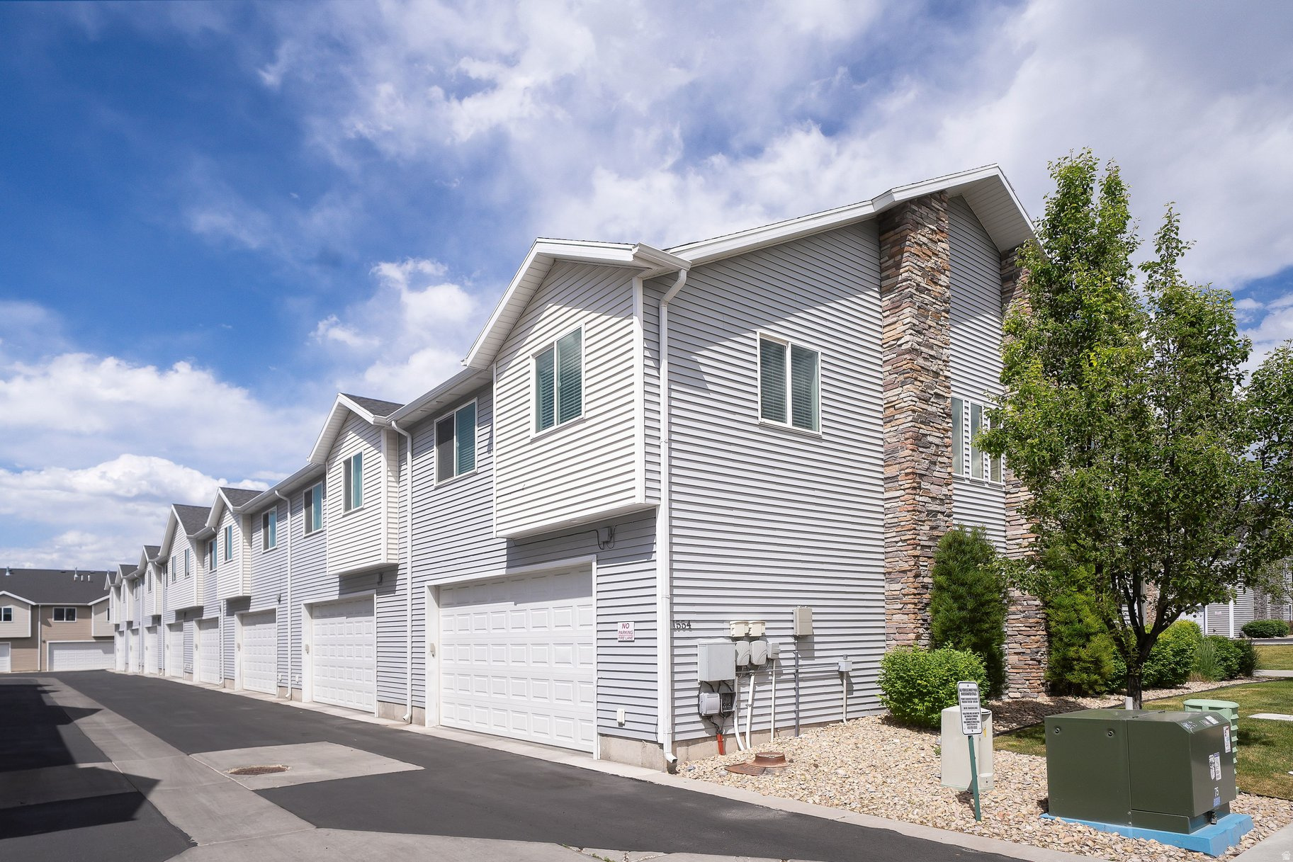 BRIDGERLAND MEADOWS - Residential