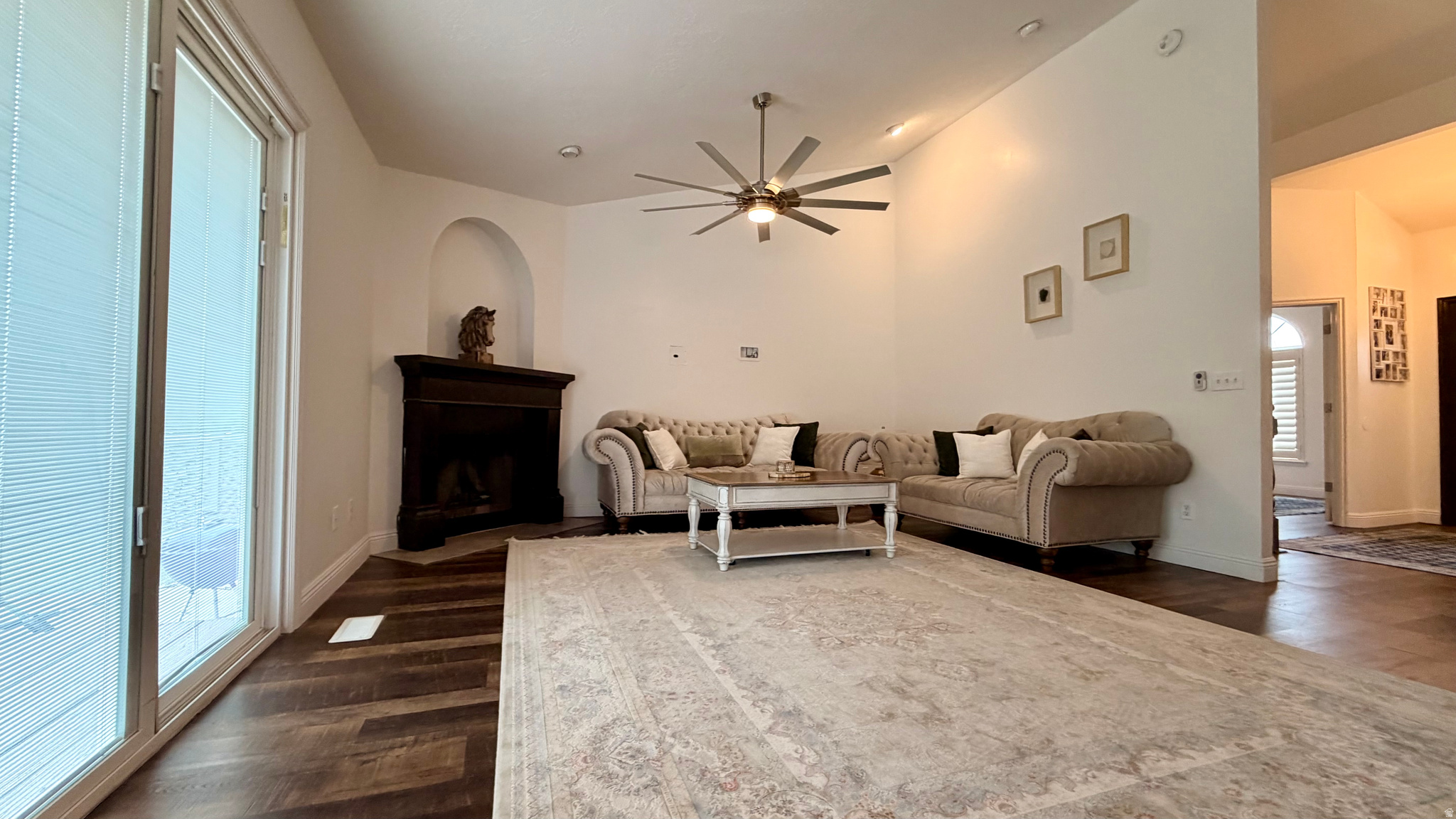 WHITE CITY - Residential