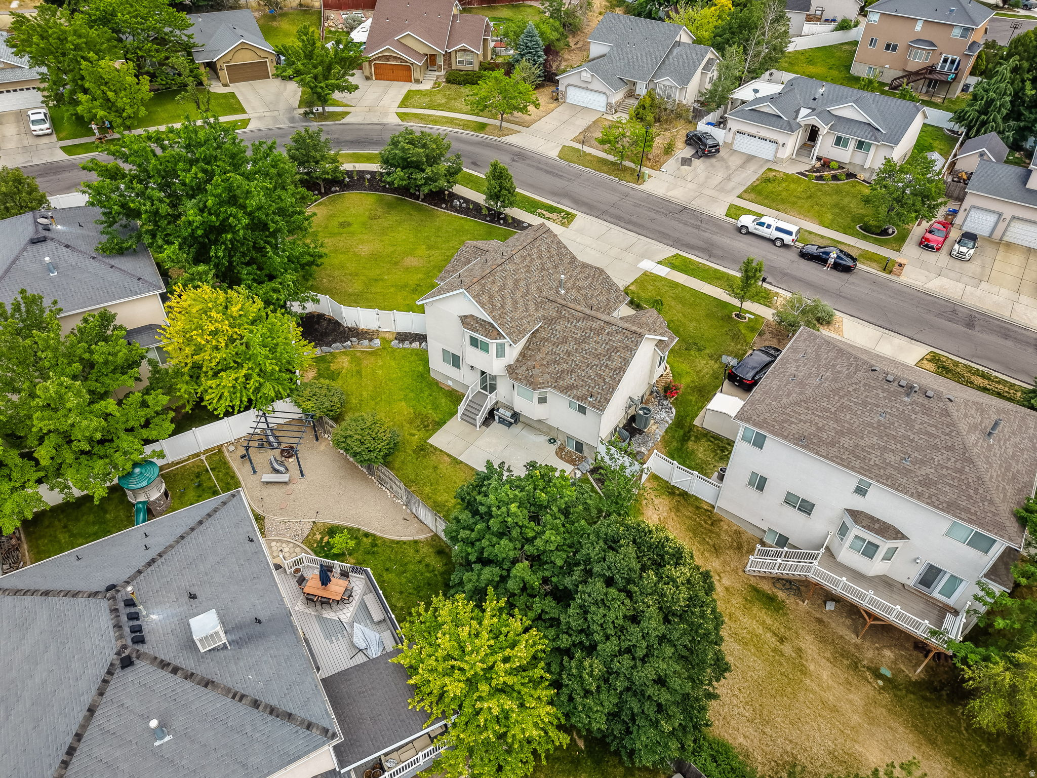 VICTORS POND - Residential