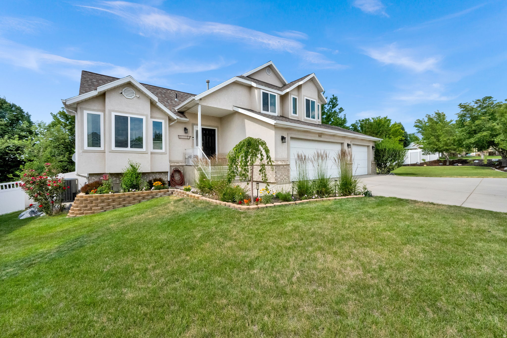 VICTORS POND - Residential