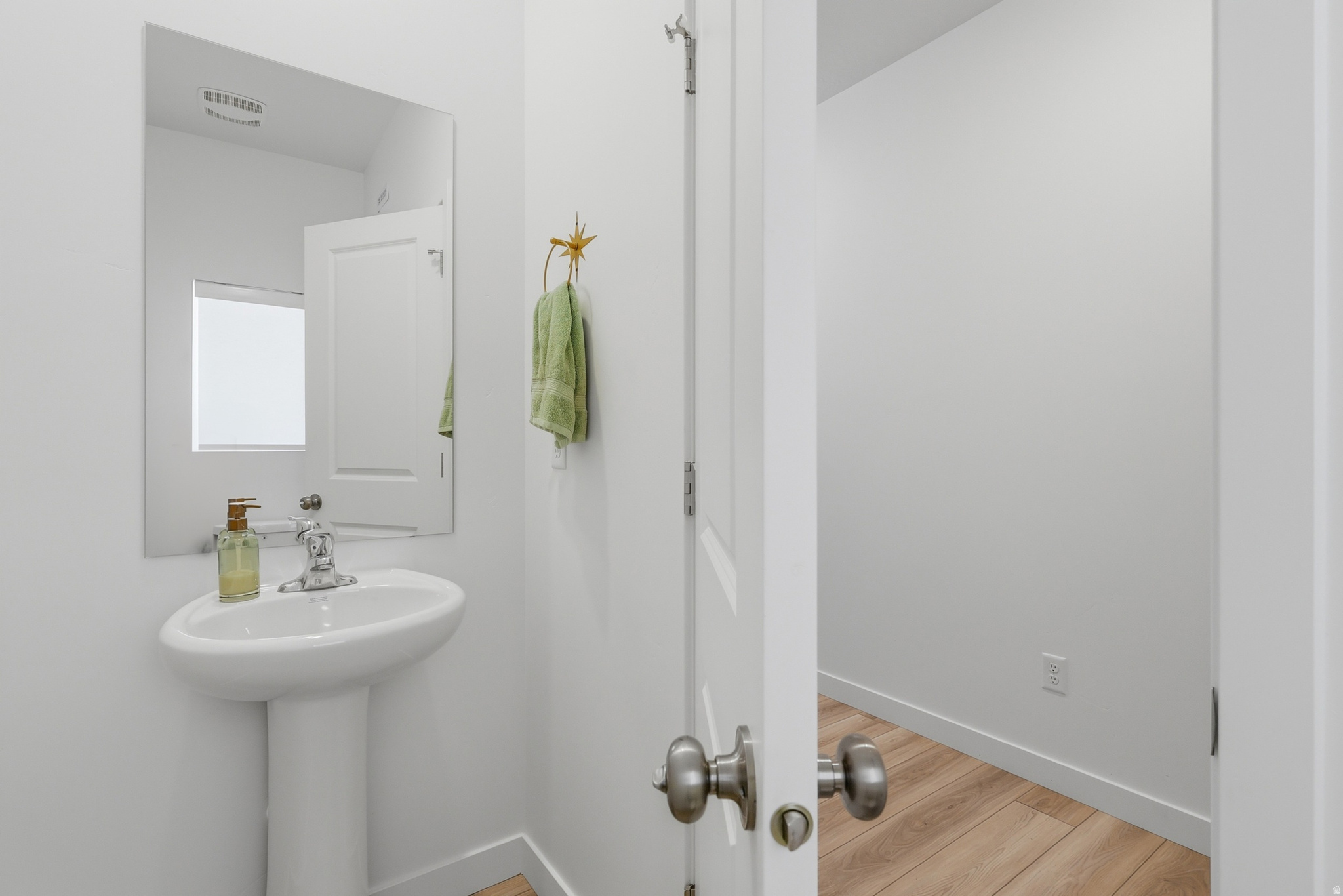 THE VALLEY AT WILDFL - Residential Lease