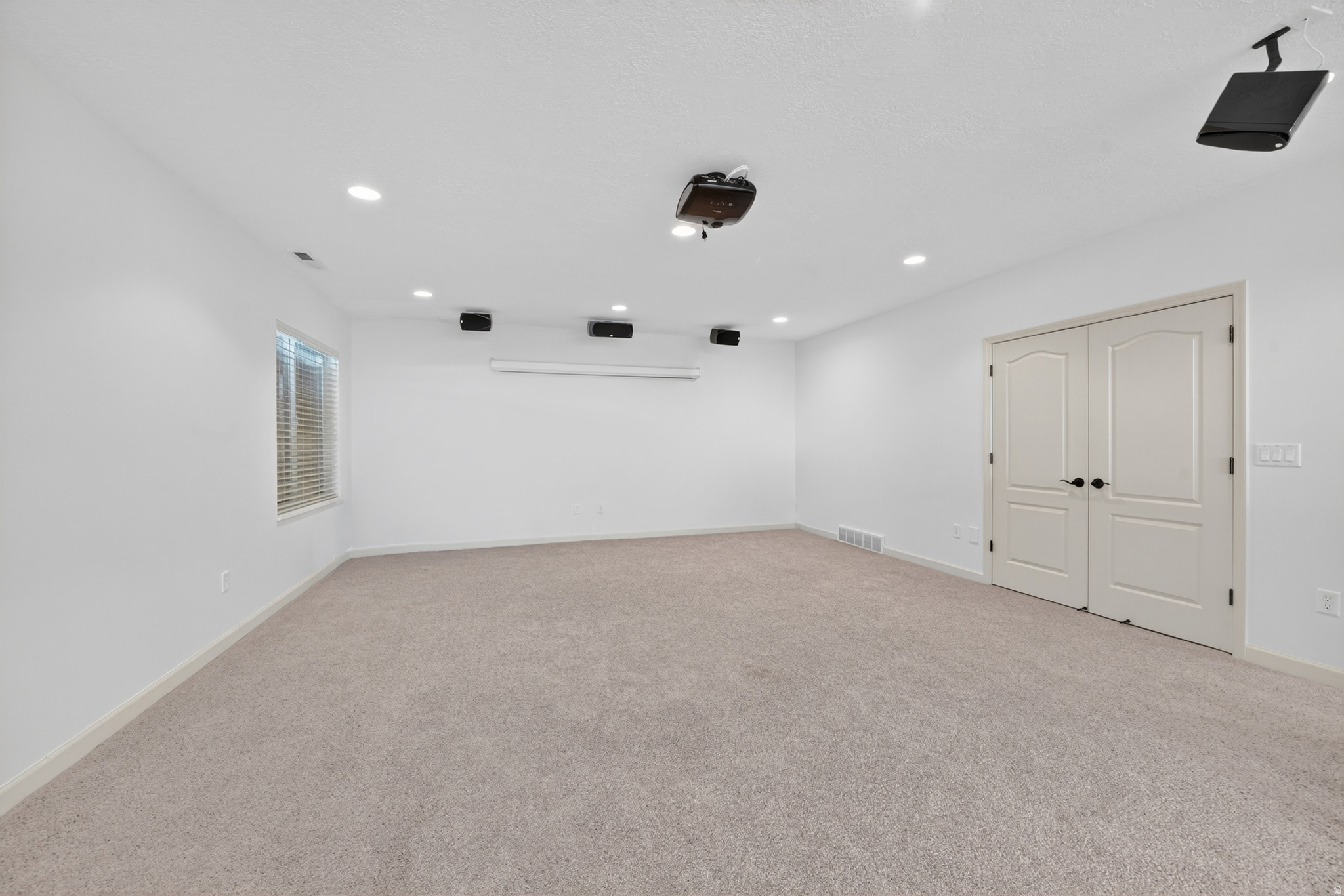 REUNION ORCHARD - Residential
