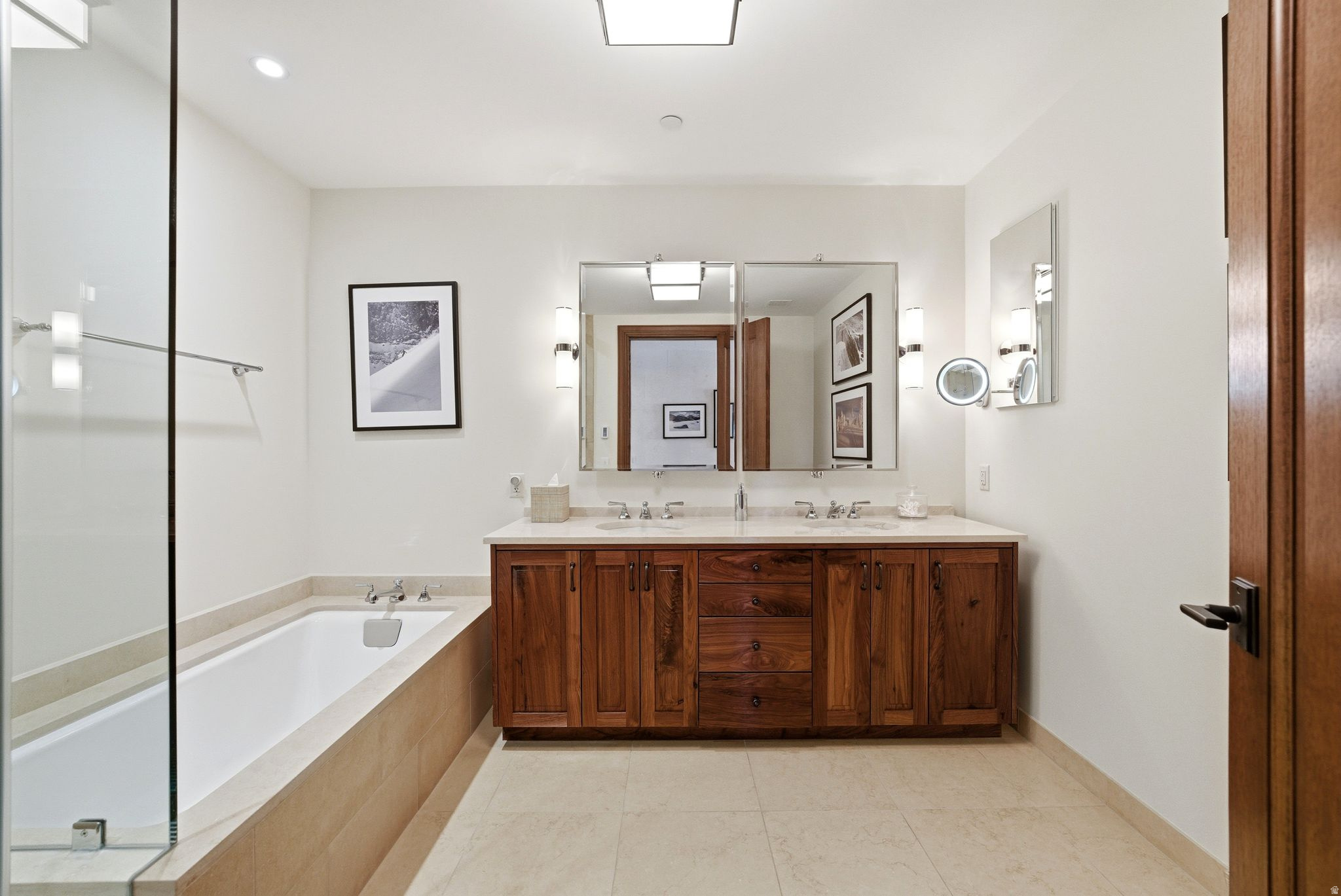 ST. REGIS - Residential