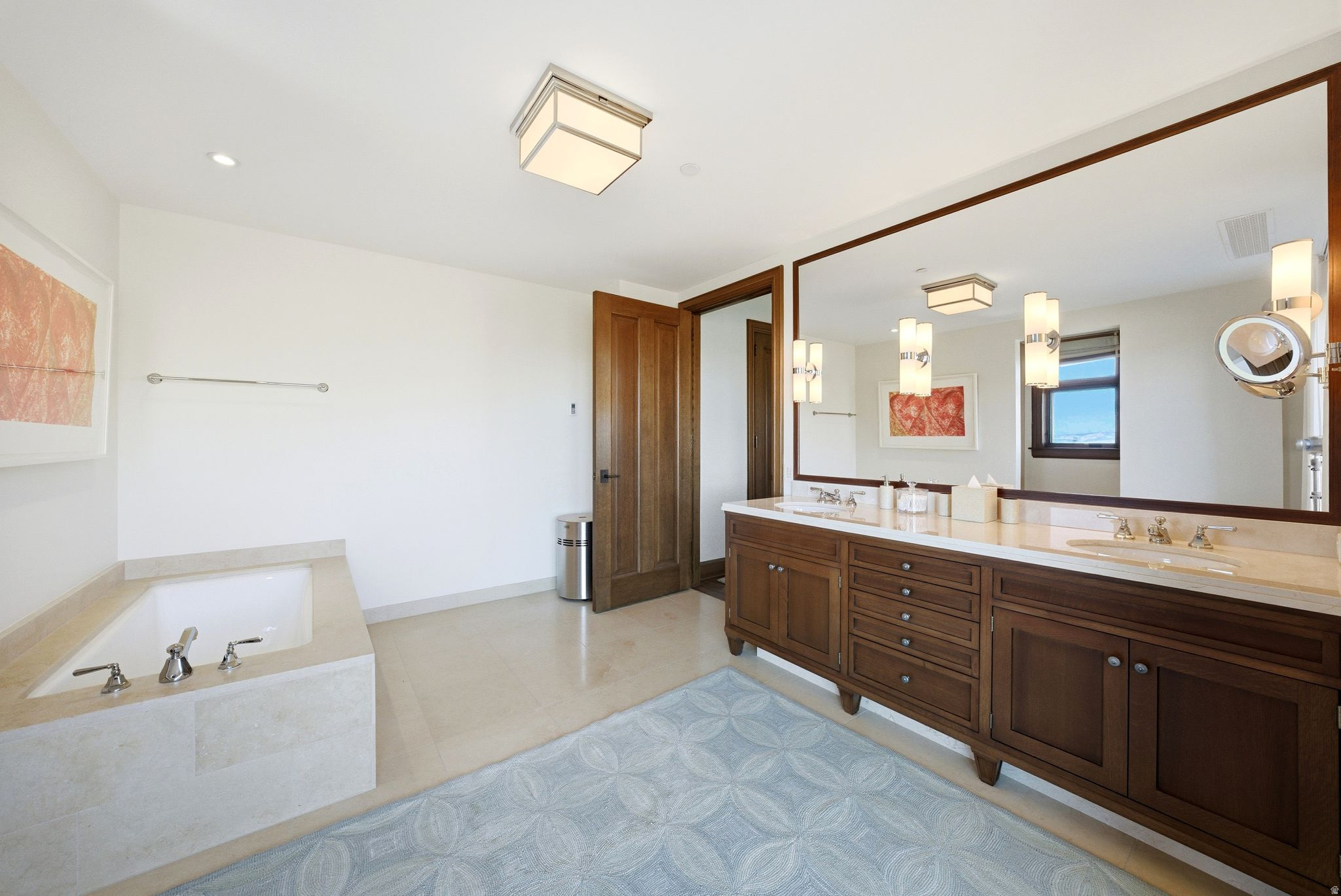 ST. REGIS - Residential