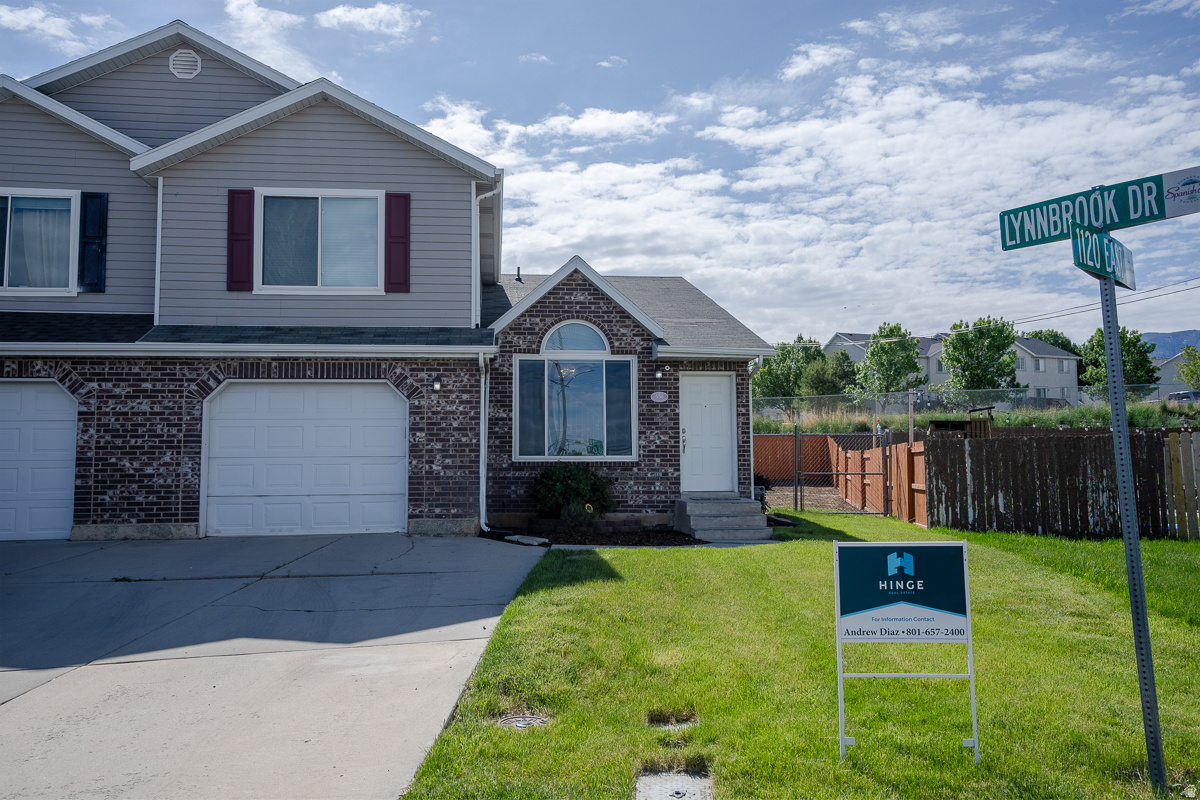 LYNNBROOK - Residential