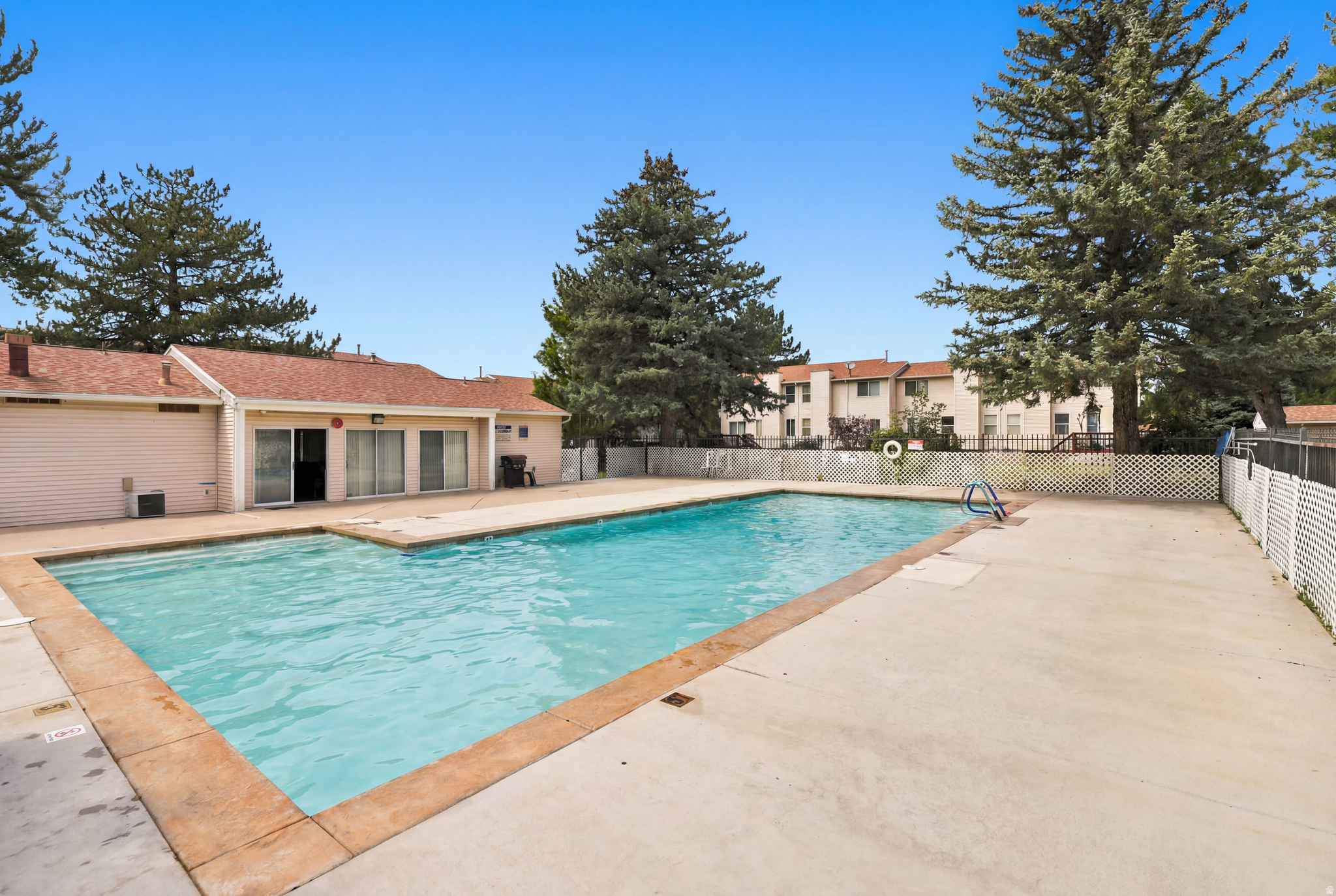 HIGHLAND - Residential