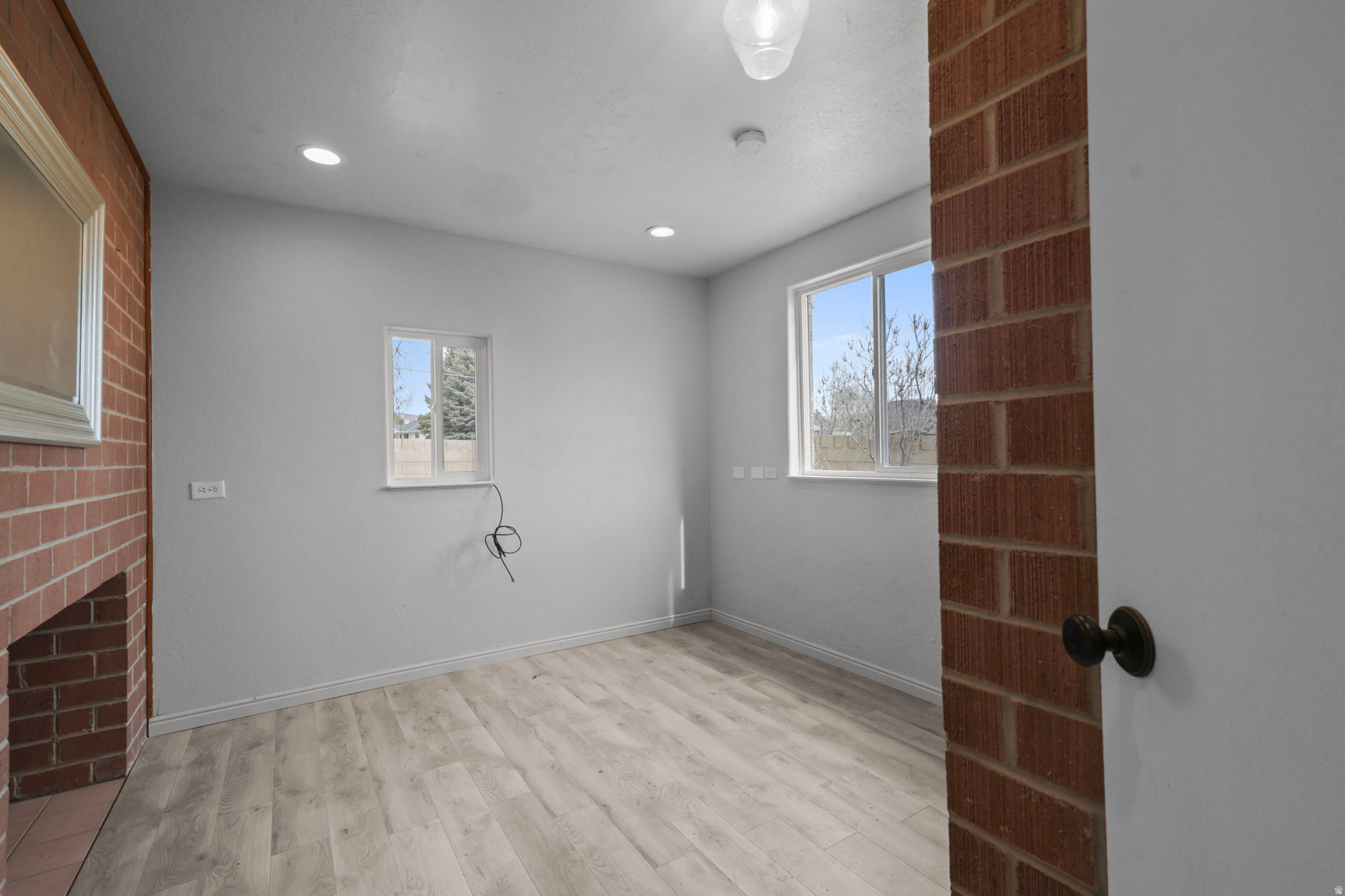 DAILEY MINOR - Residential