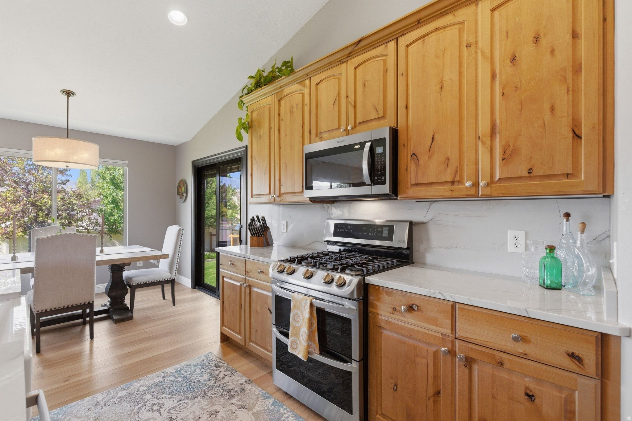 BROADHEAD ESTATES - Residential