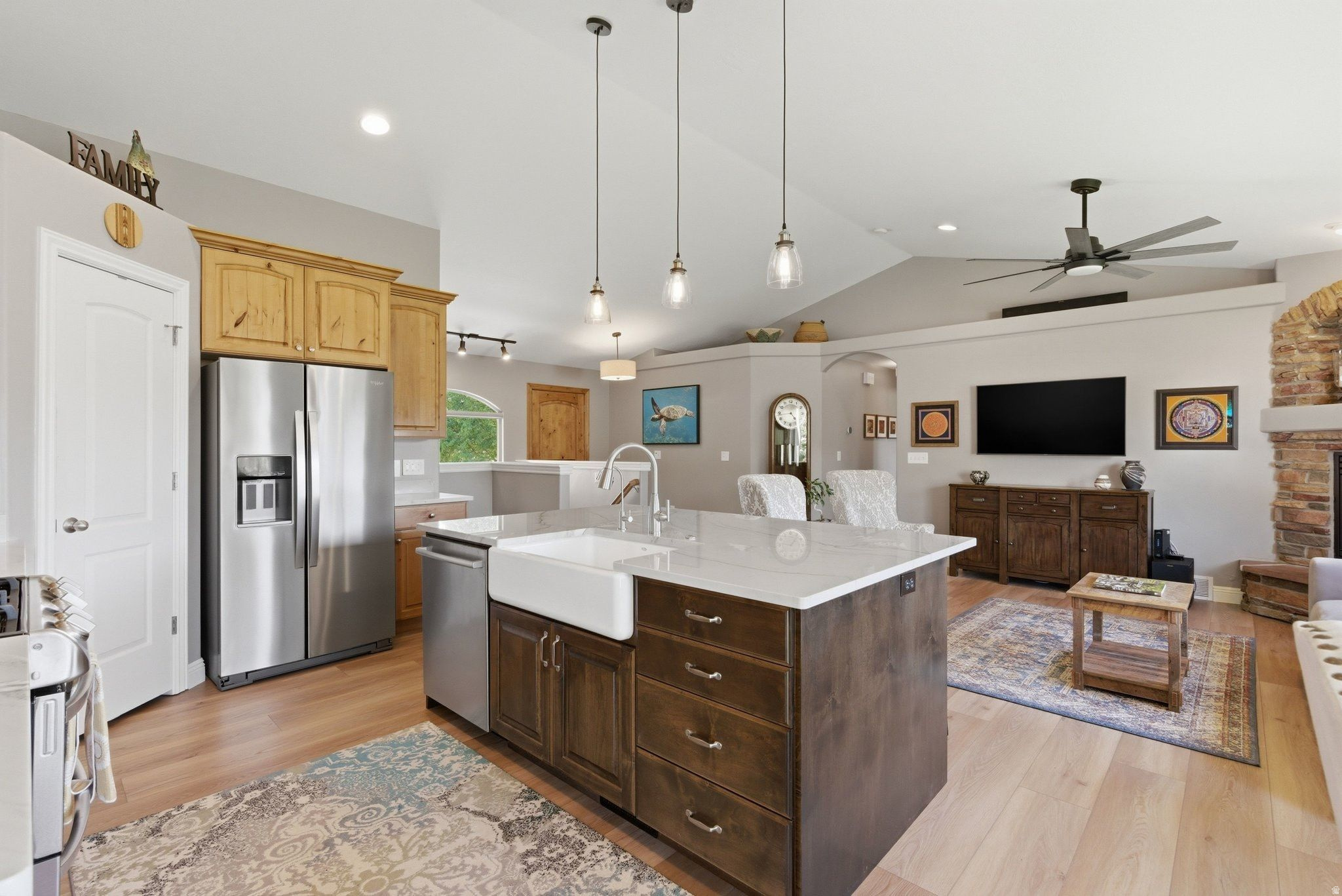 BROADHEAD ESTATES - Residential