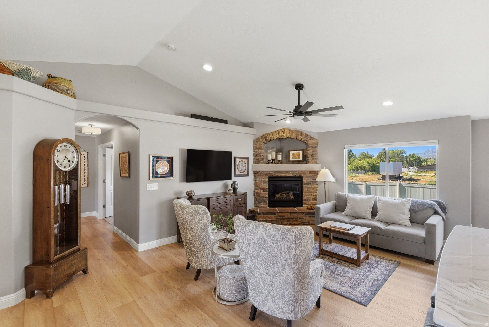 BROADHEAD ESTATES - Residential