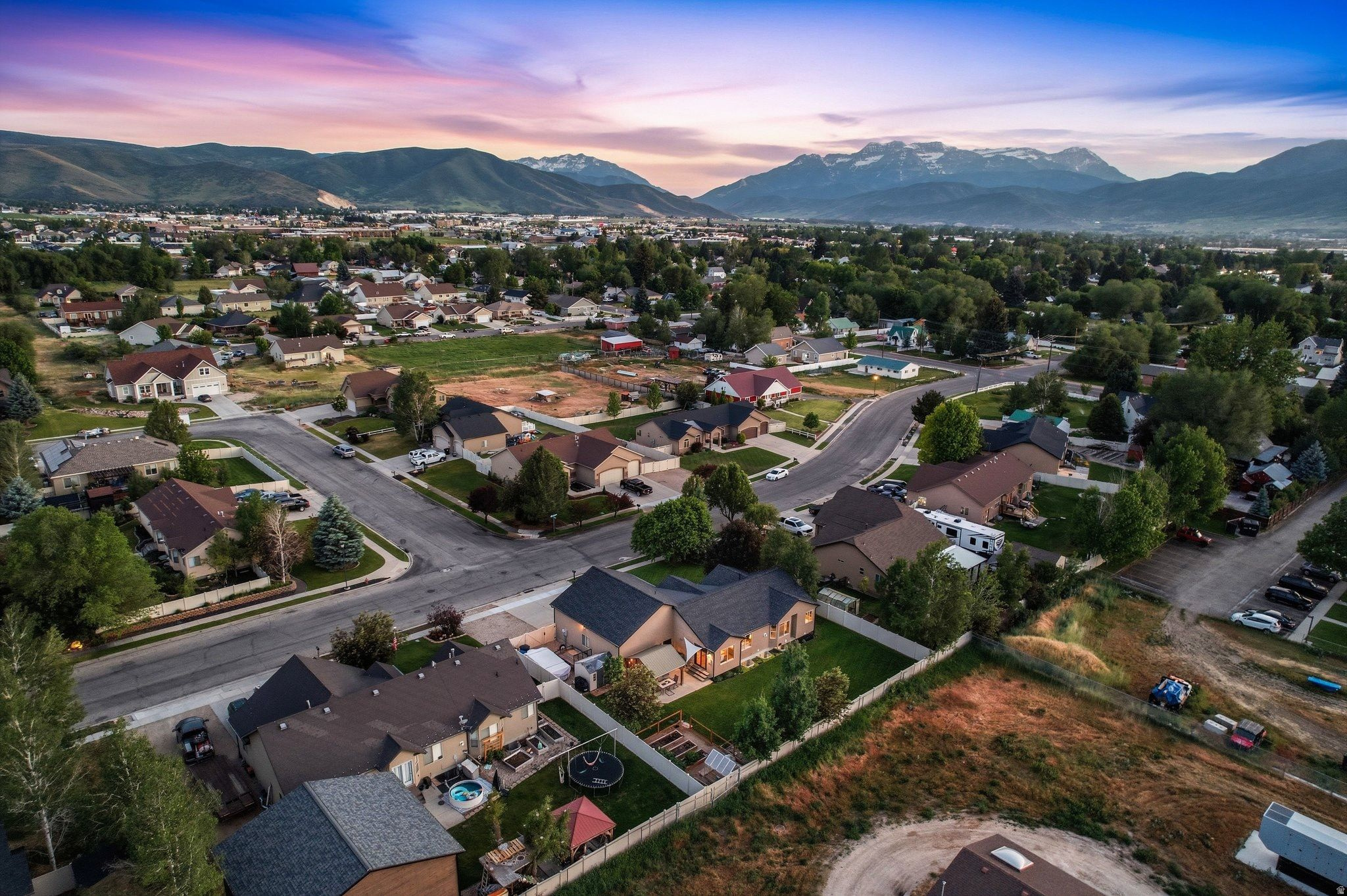 BROADHEAD ESTATES - Residential