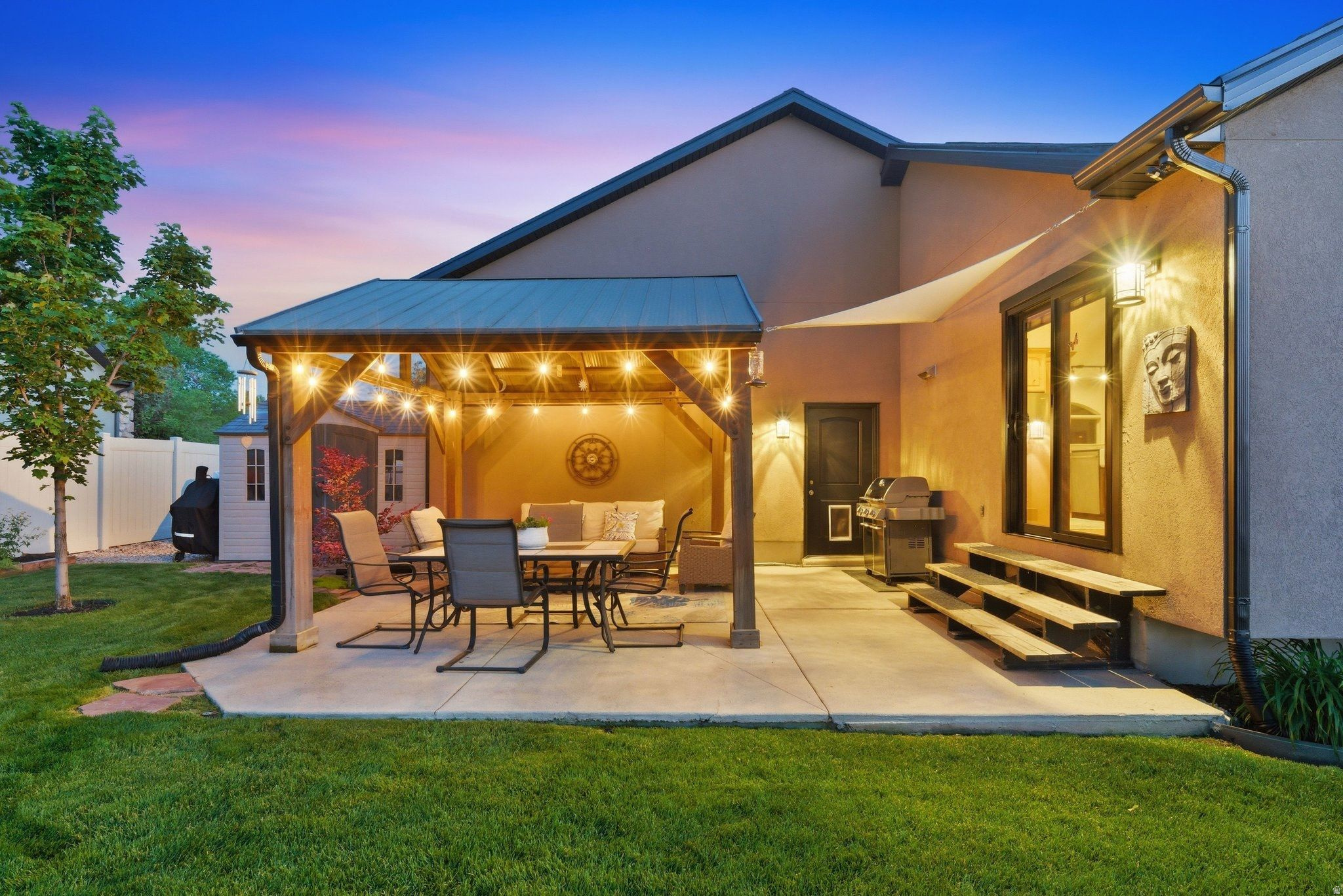 BROADHEAD ESTATES - Residential