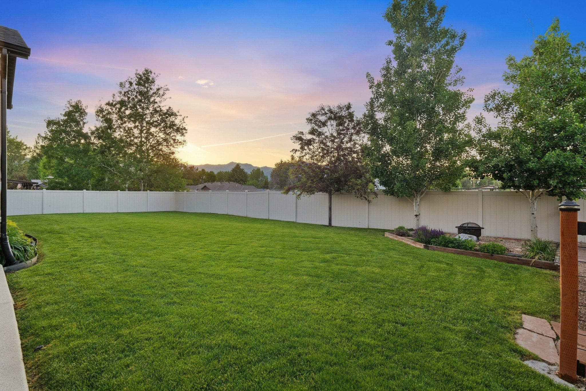 BROADHEAD ESTATES - Residential