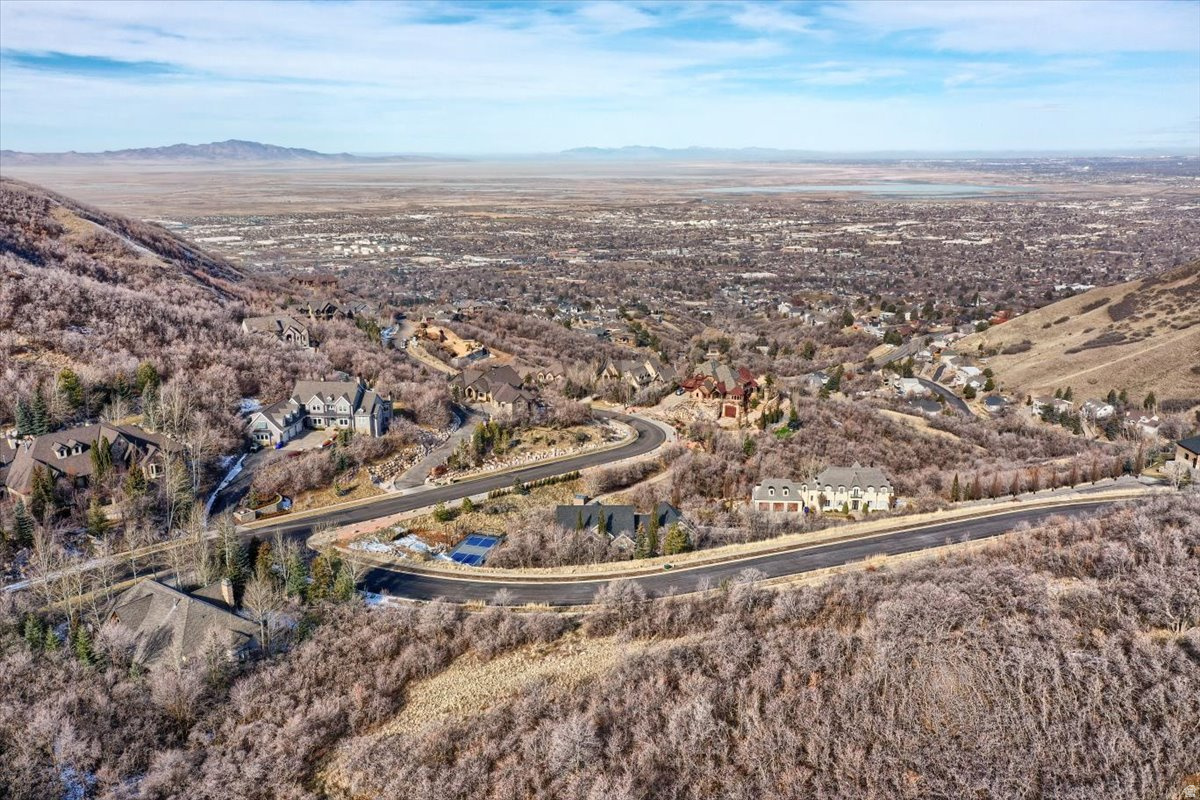 HIGHLAND OAKS SUB - Land