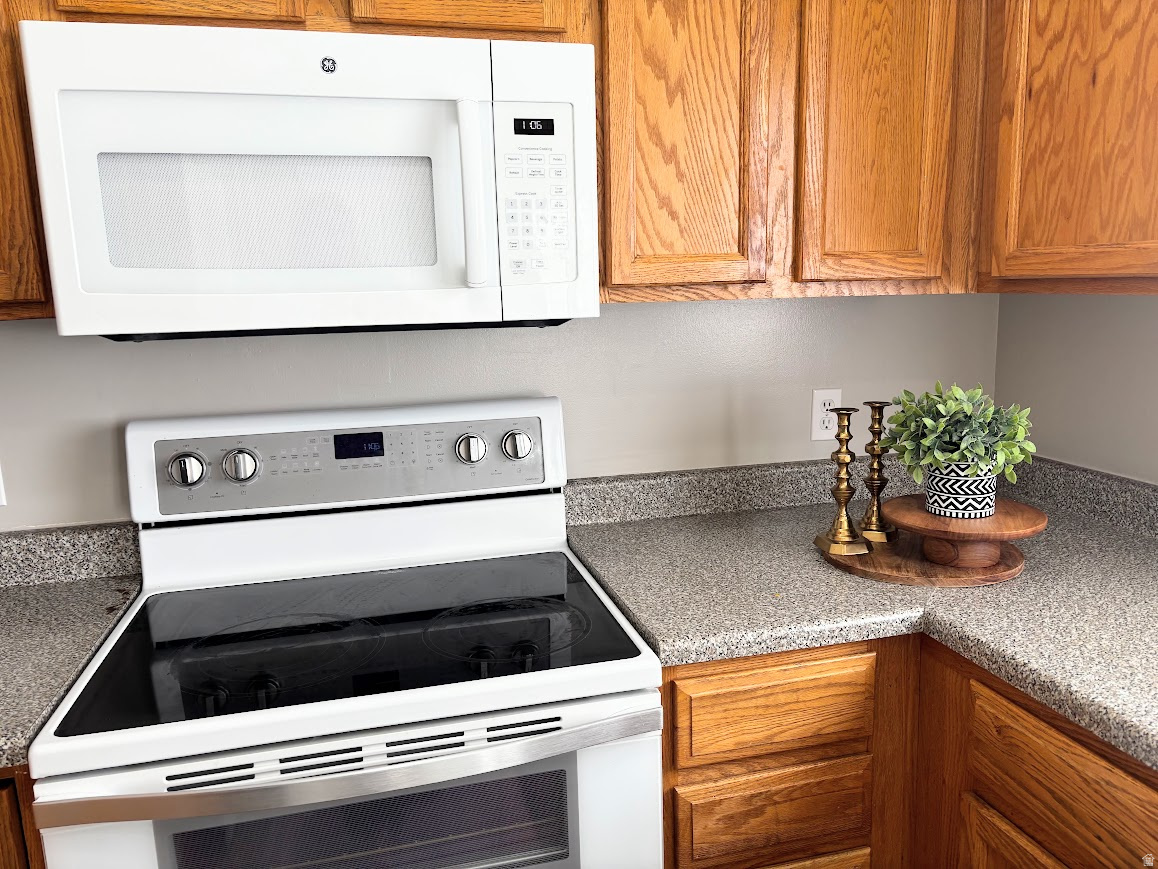 COPPER HILLS CONDOMINIUMS - Residential