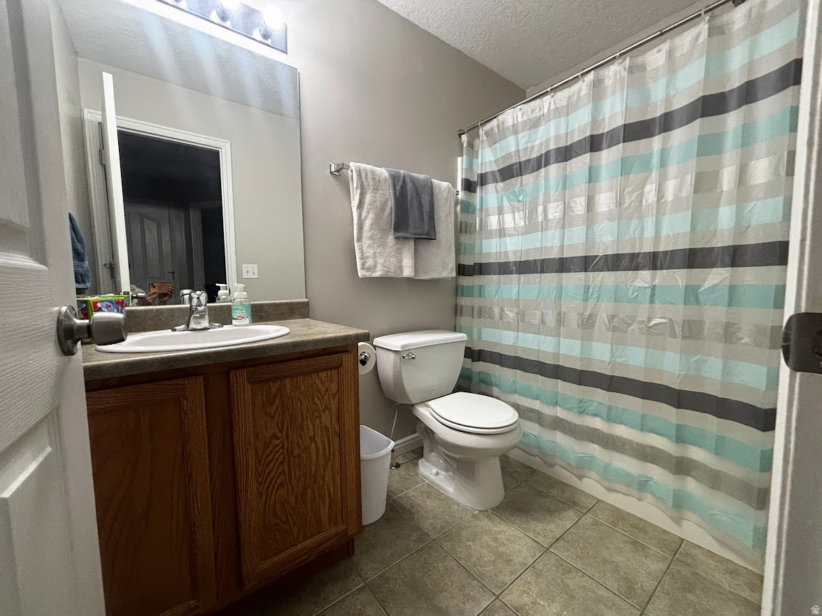 COPPER HILLS CONDOMINIUMS - Residential
