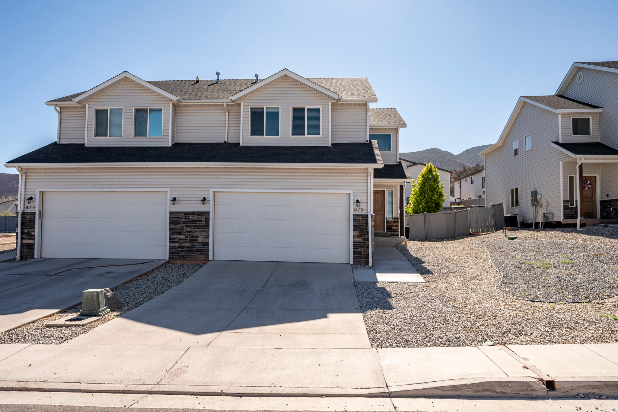 MOUNTAIN VISTA - Residential
