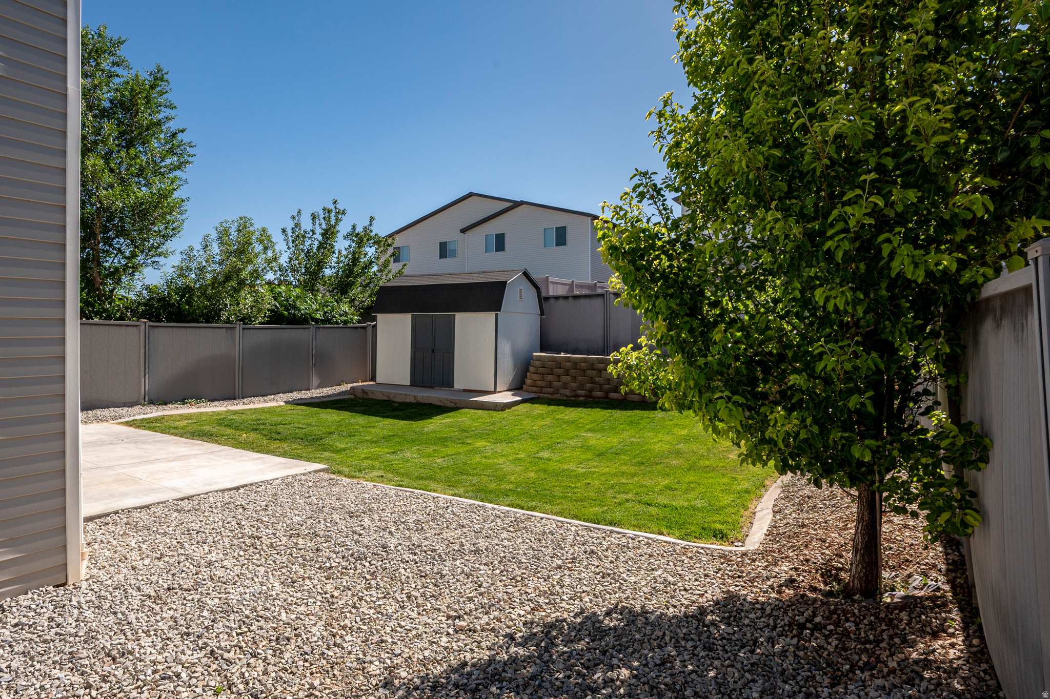 MOUNTAIN VISTA - Residential