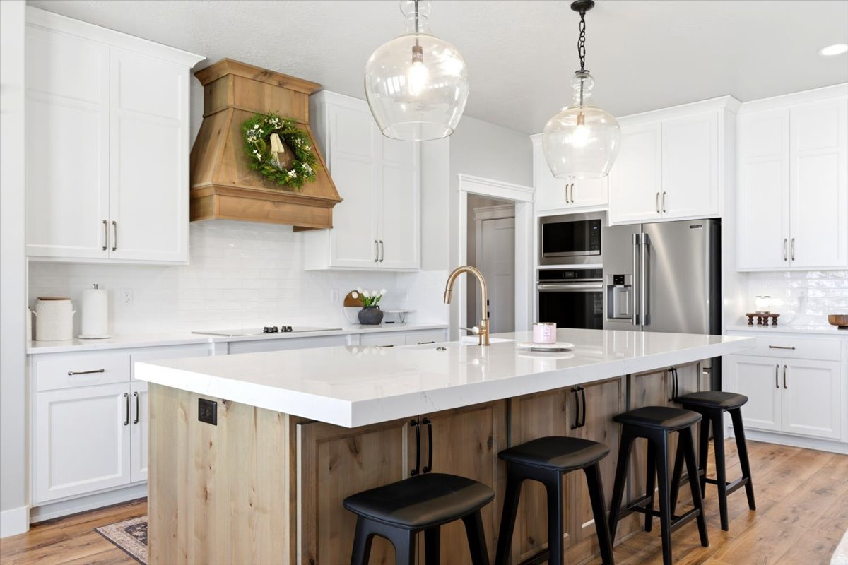 CRAYTHORN HOMESTEAD - Residential