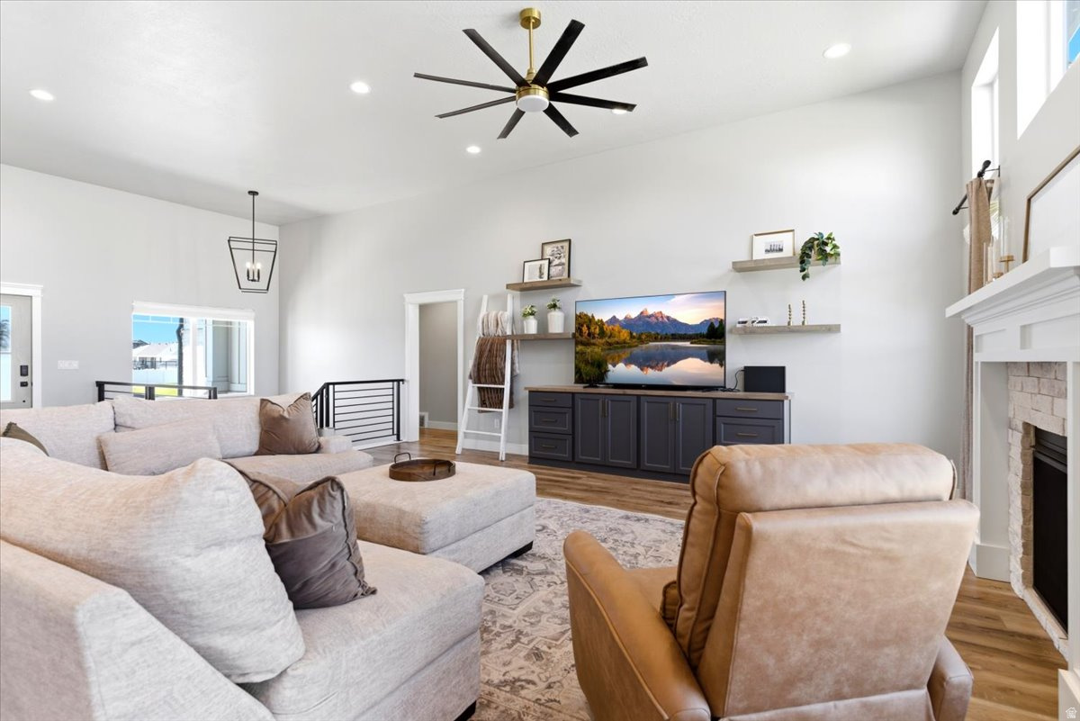 CRAYTHORN HOMESTEAD - Residential