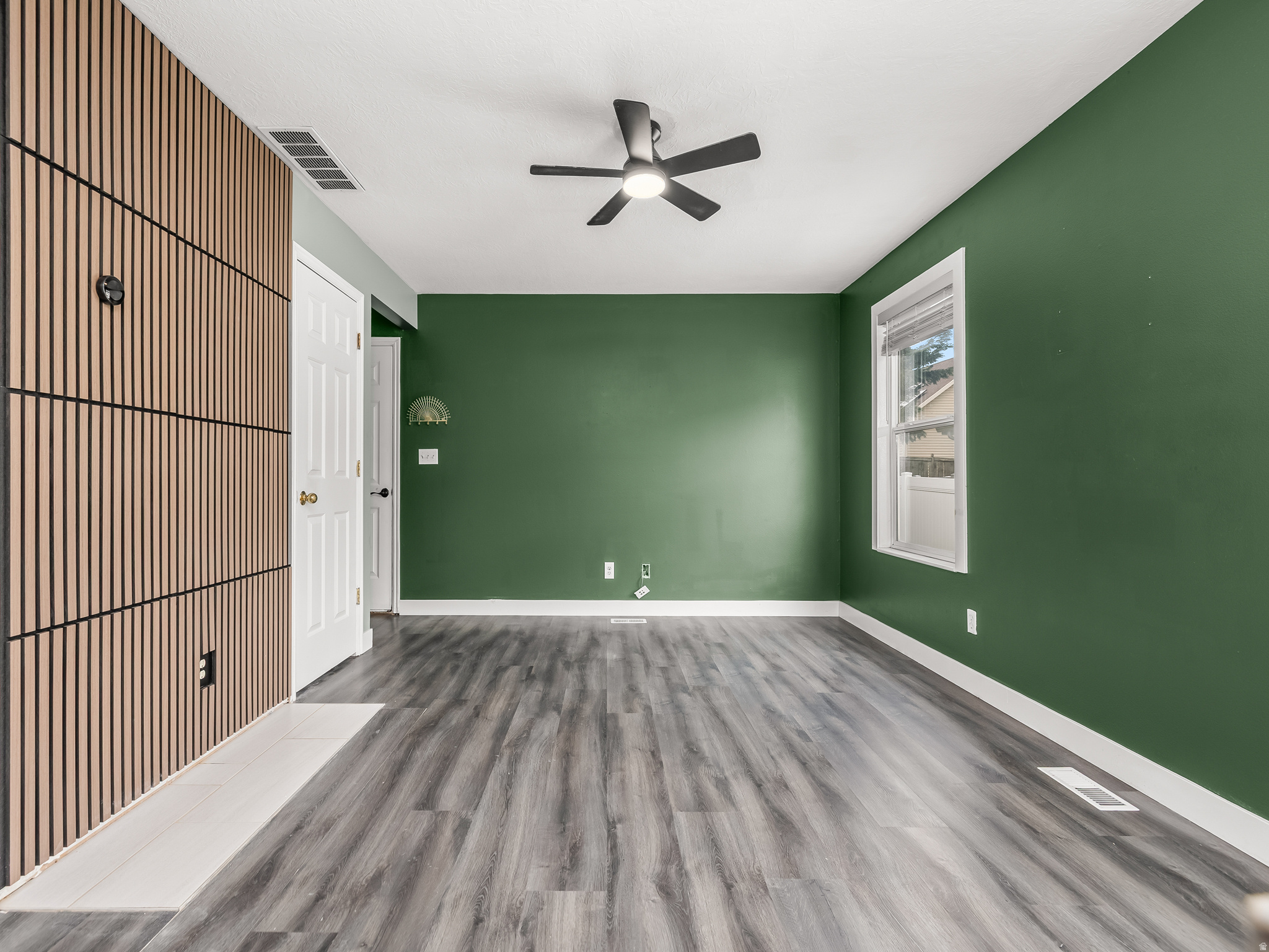 ASH POINT AT SADDLE - Residential