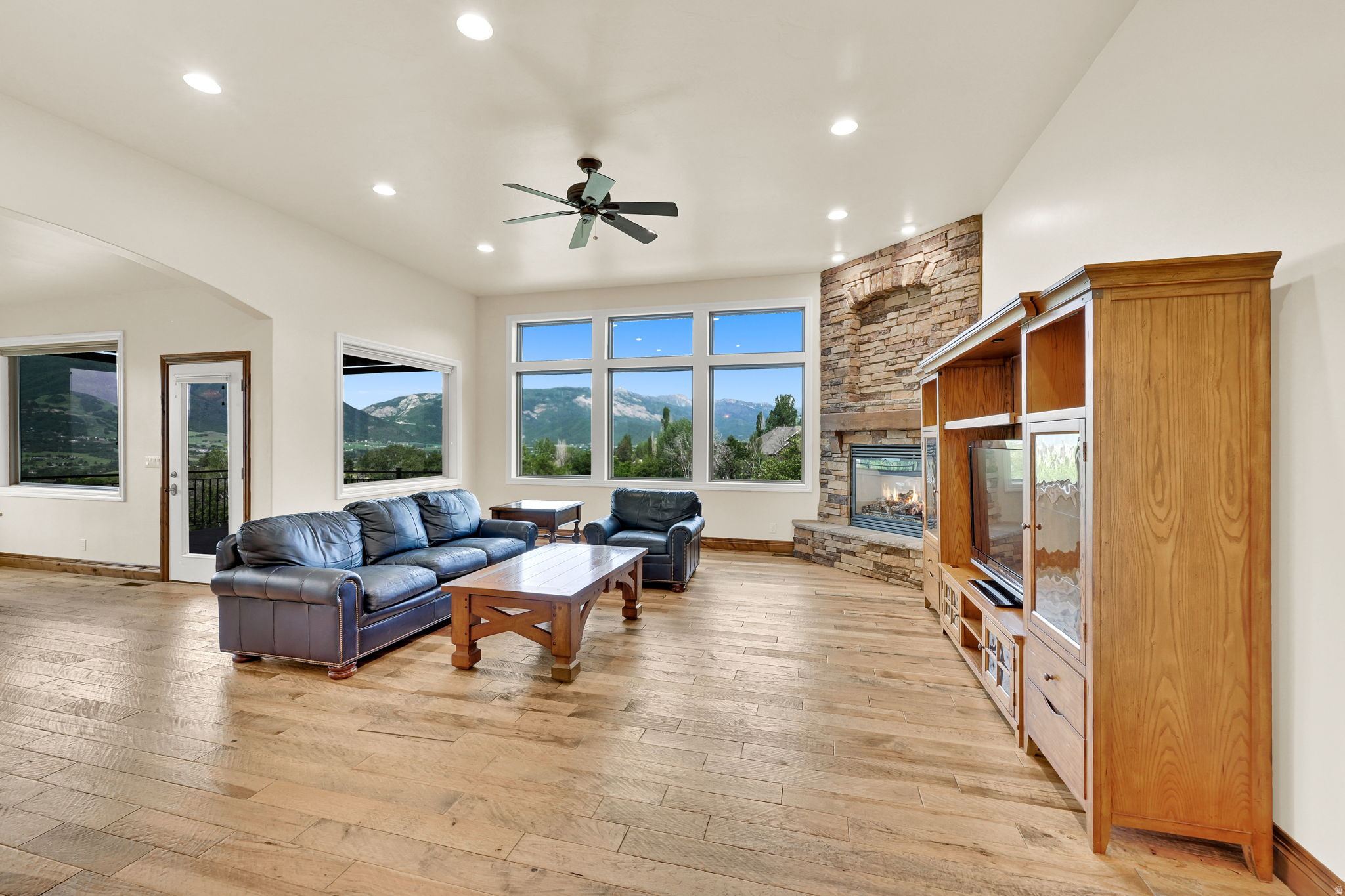 ELKHORN - Residential