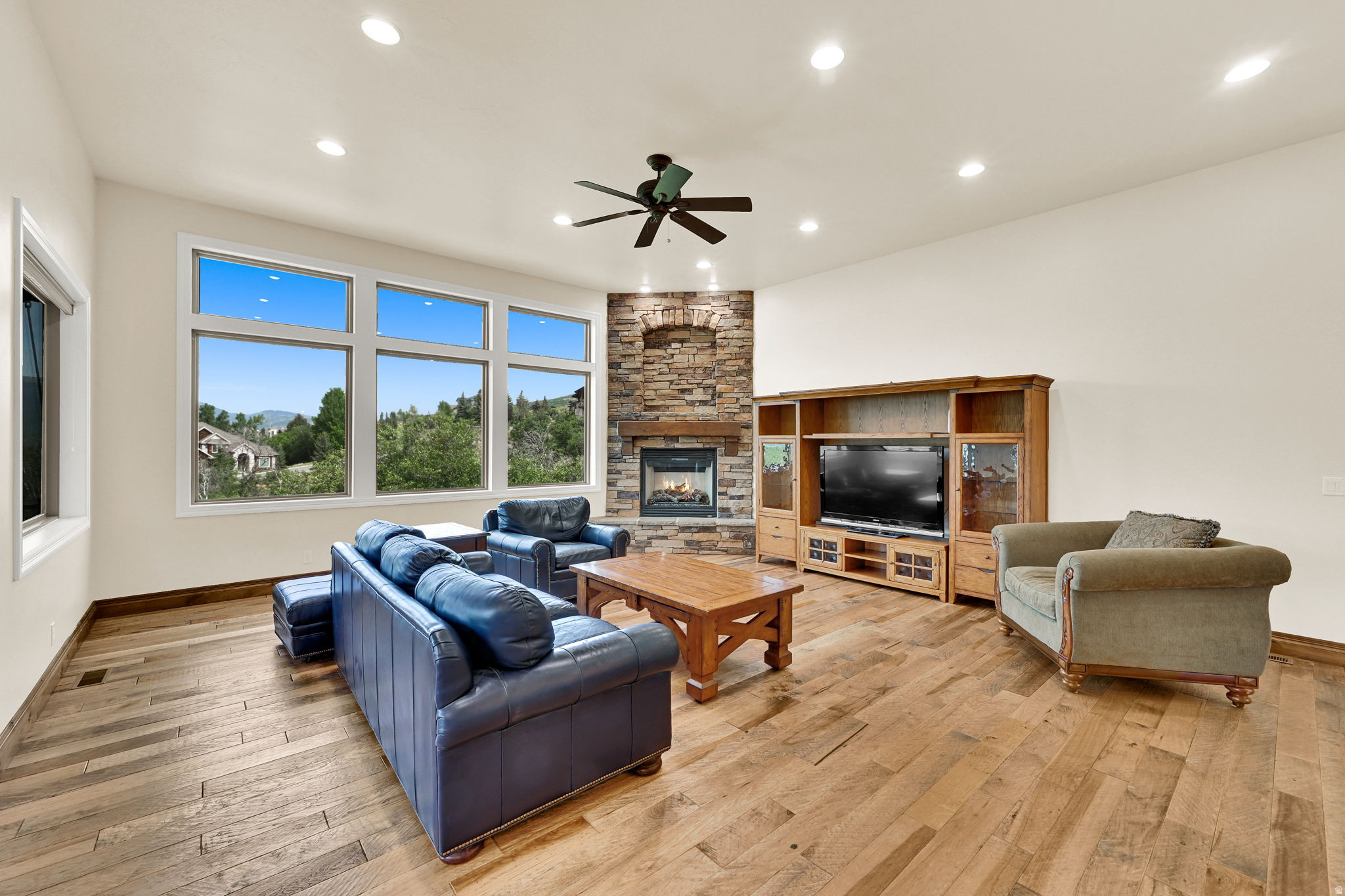 ELKHORN - Residential