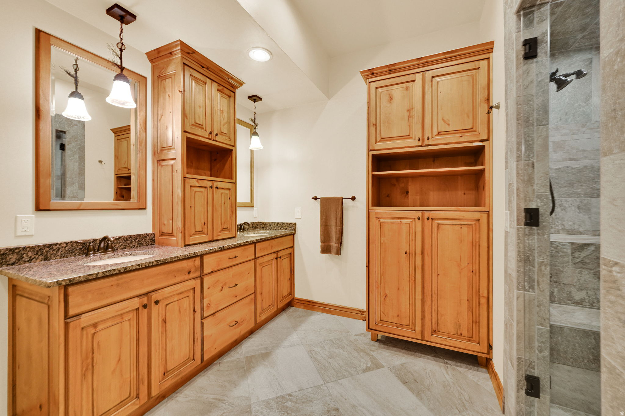 ELKHORN - Residential