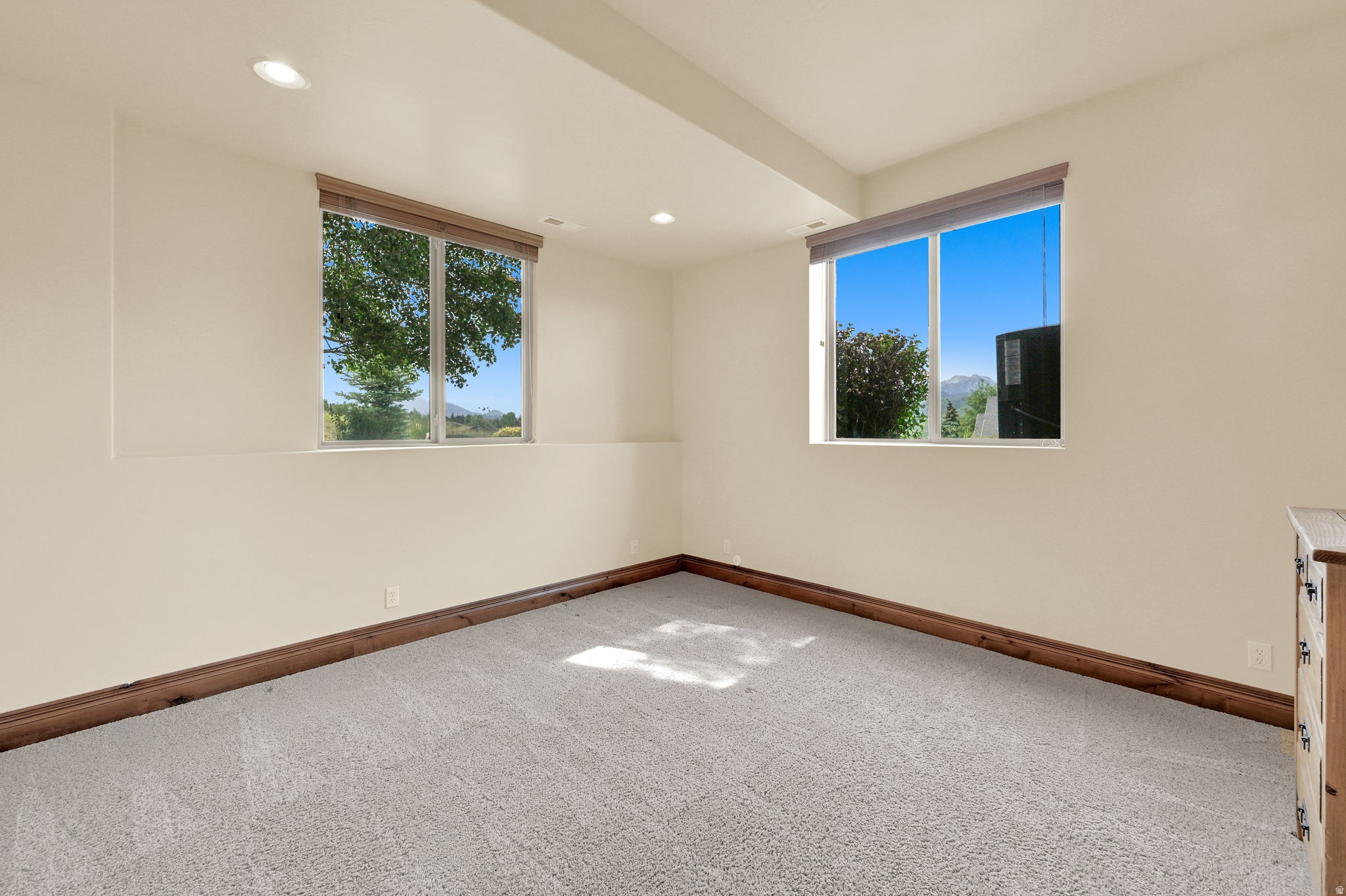 ELKHORN - Residential