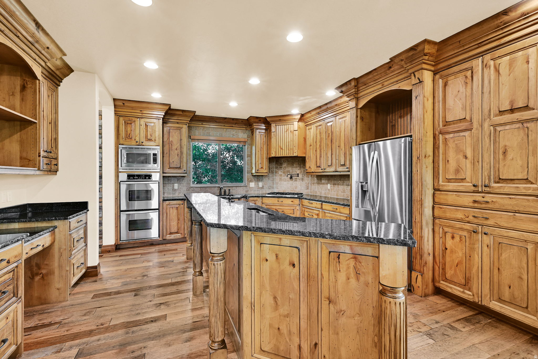 ELKHORN - Residential