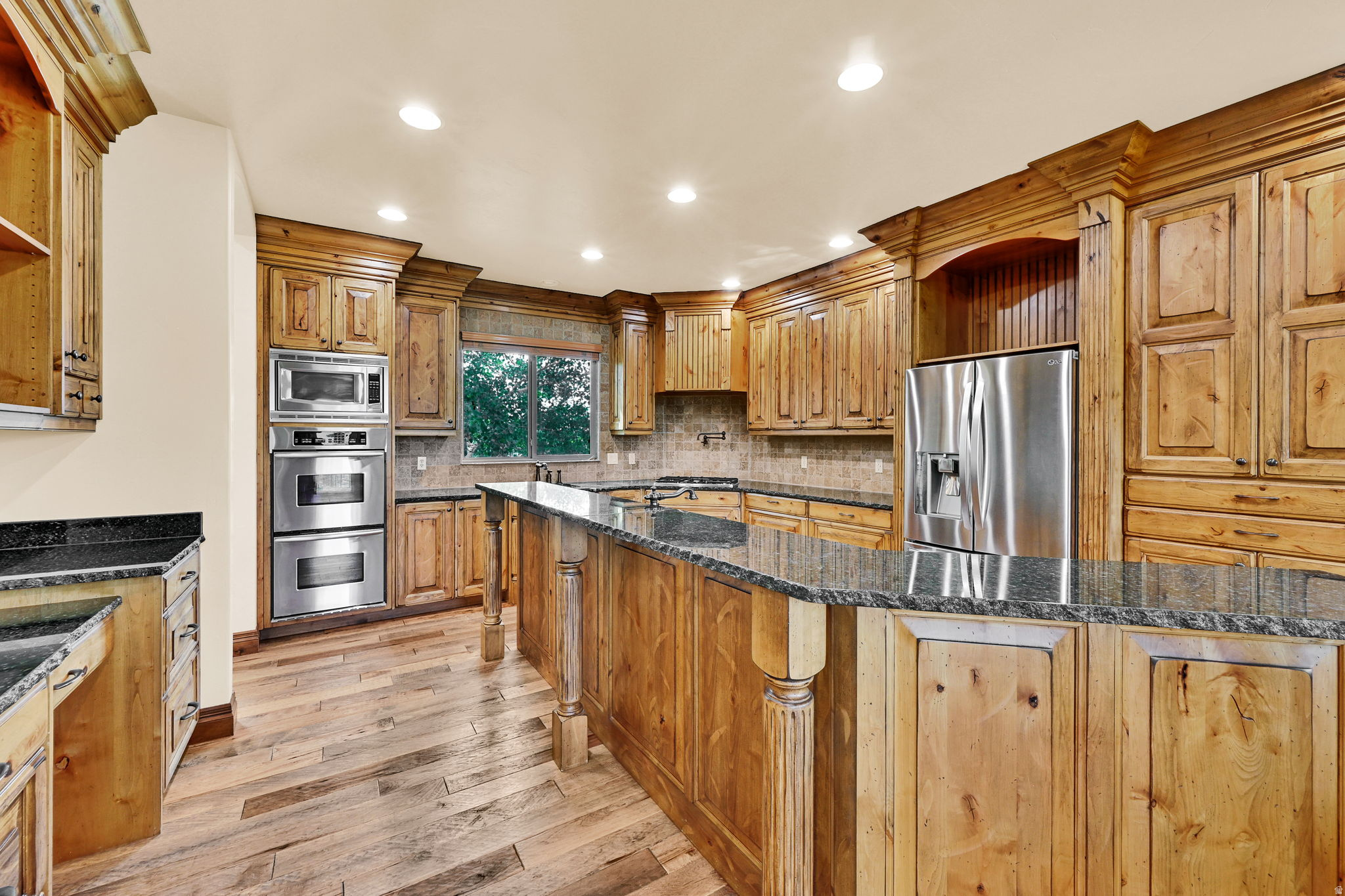 ELKHORN - Residential