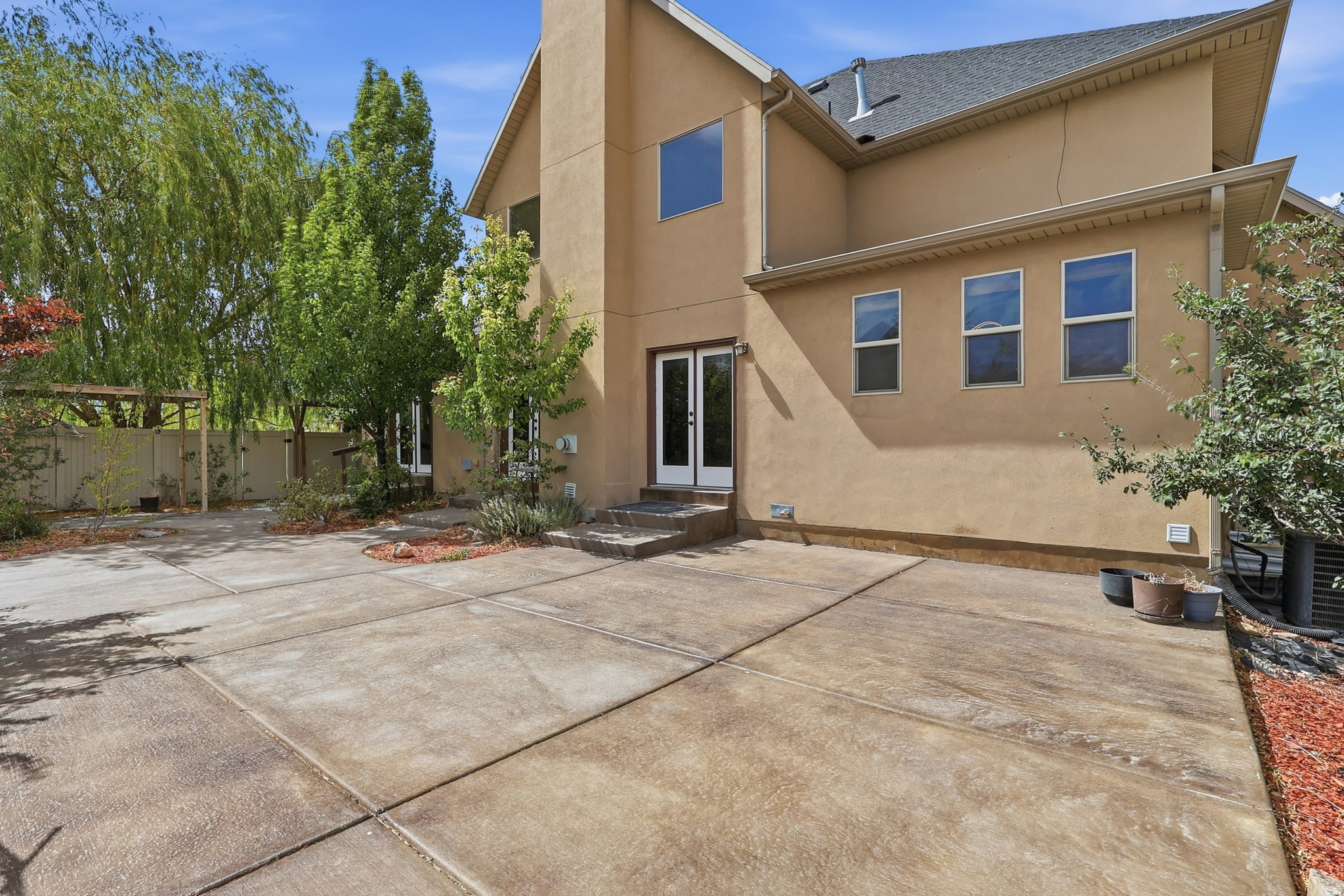 SOUTH WILLOW RANCHES - Residential