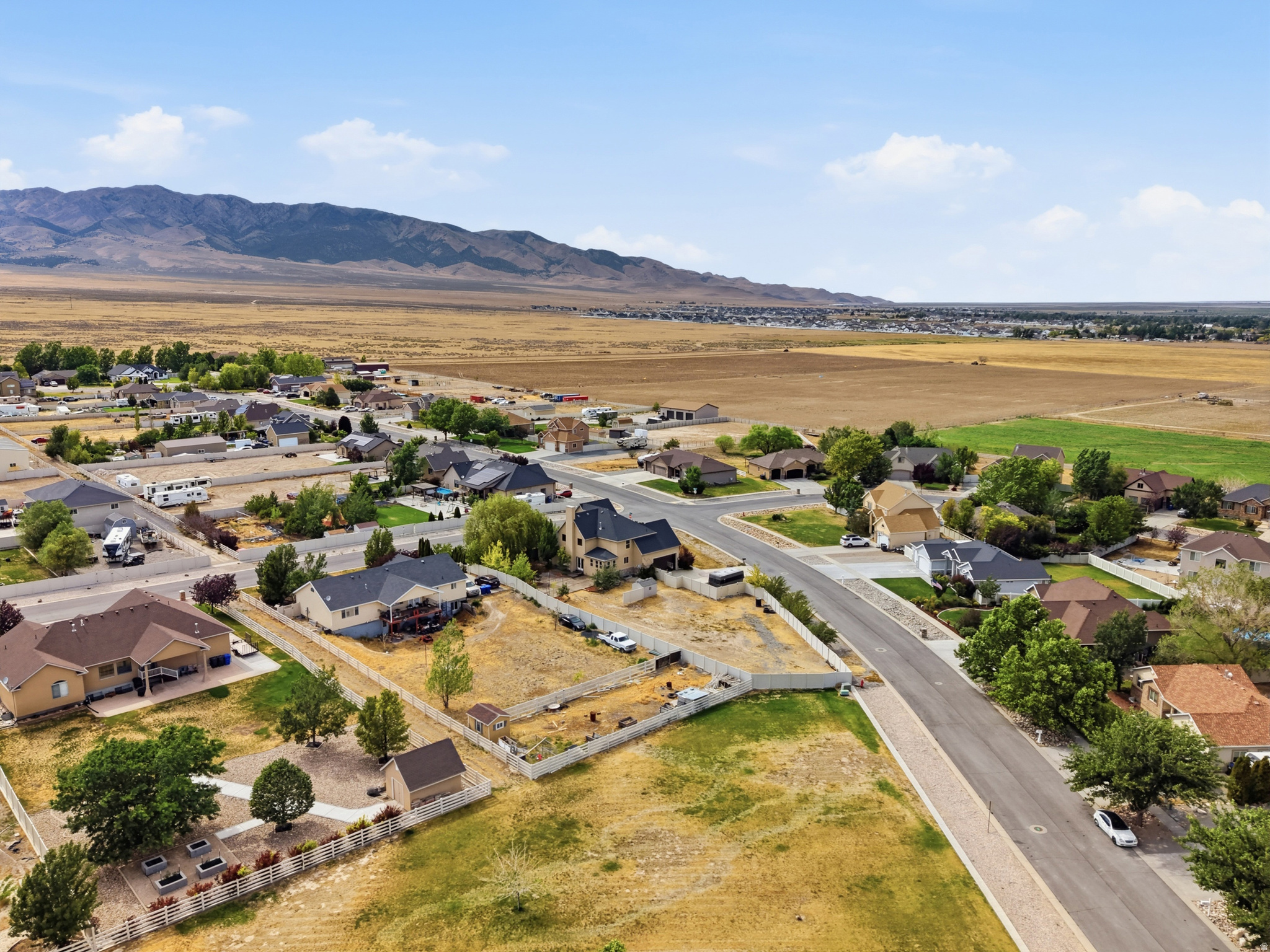SOUTH WILLOW RANCHES - Residential