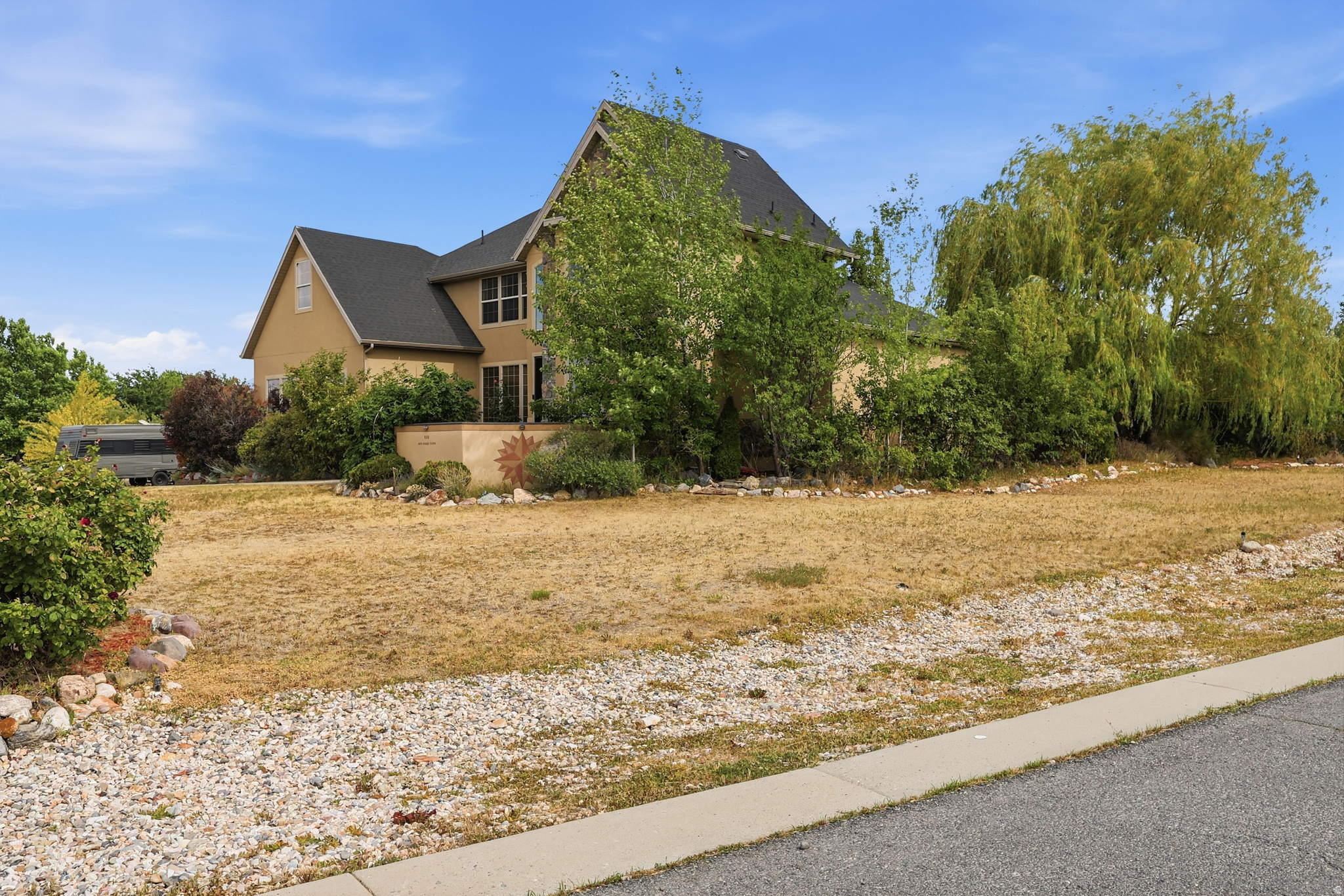 SOUTH WILLOW RANCHES - Residential