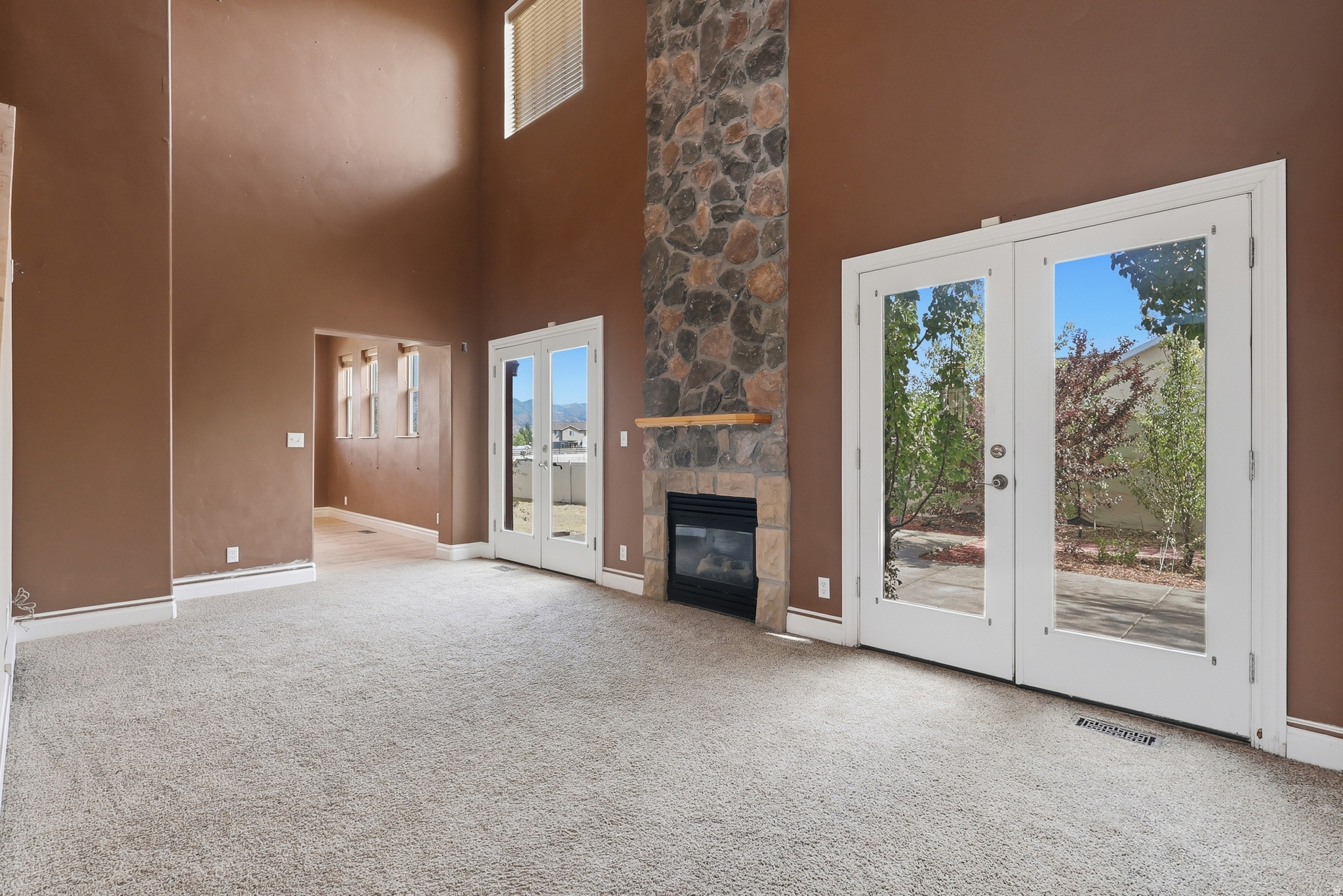 SOUTH WILLOW RANCHES - Residential