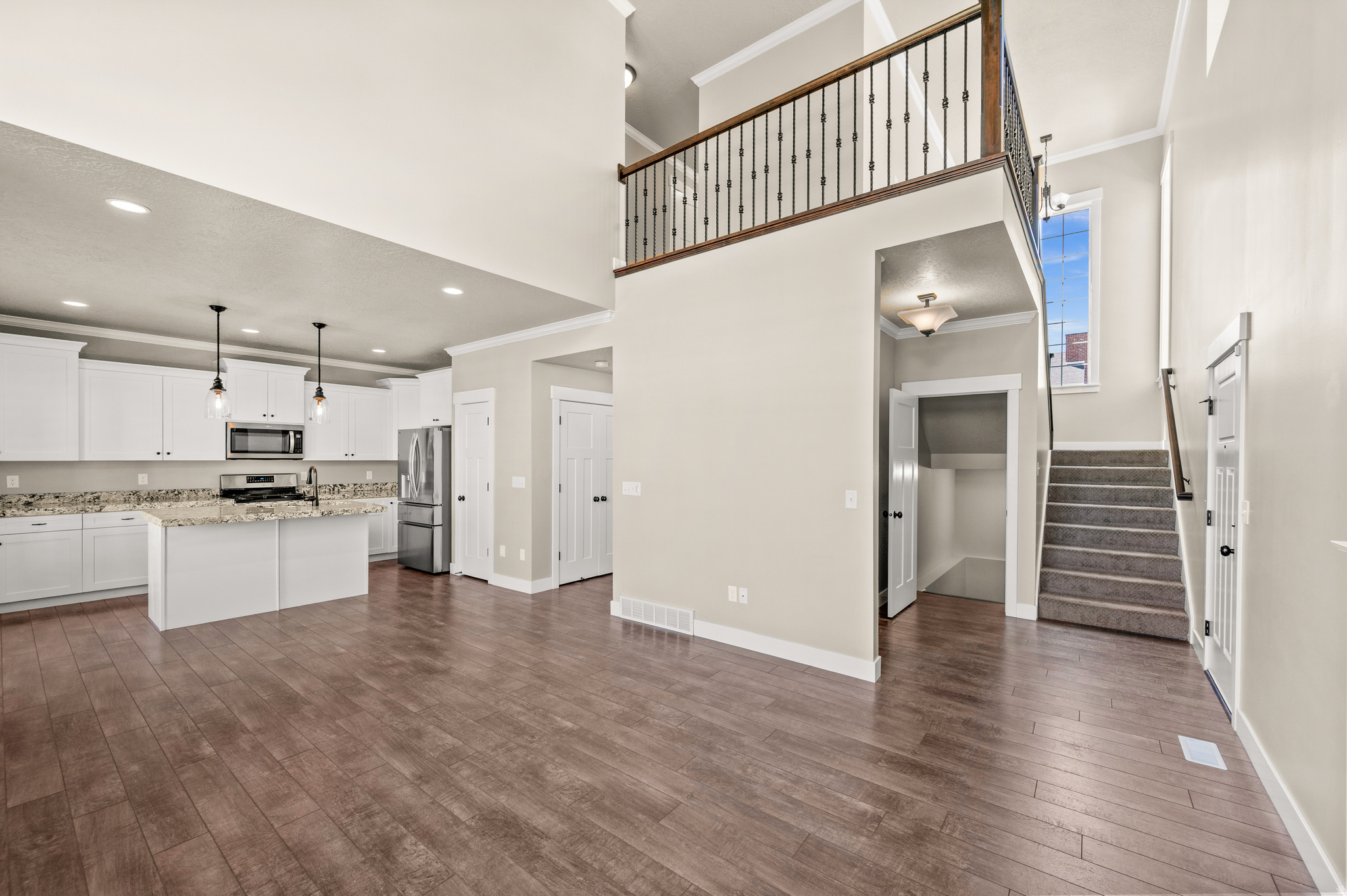 THE VILLAGES AT SANDY - Residential