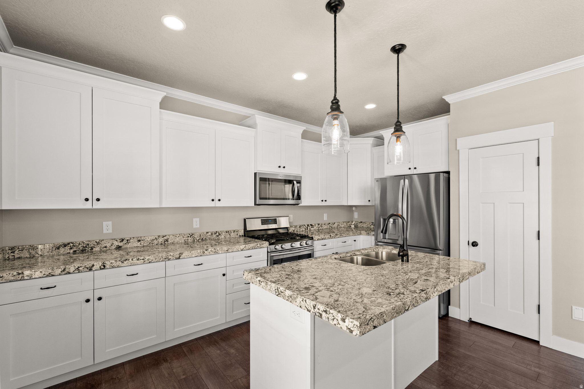 THE VILLAGES AT SANDY - Residential
