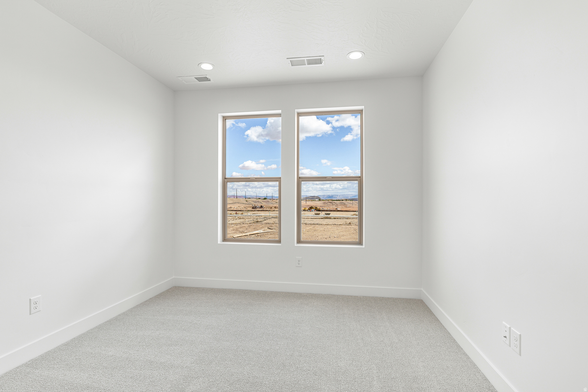 ROSALIA RIDGE AT DIVARIO - Residential