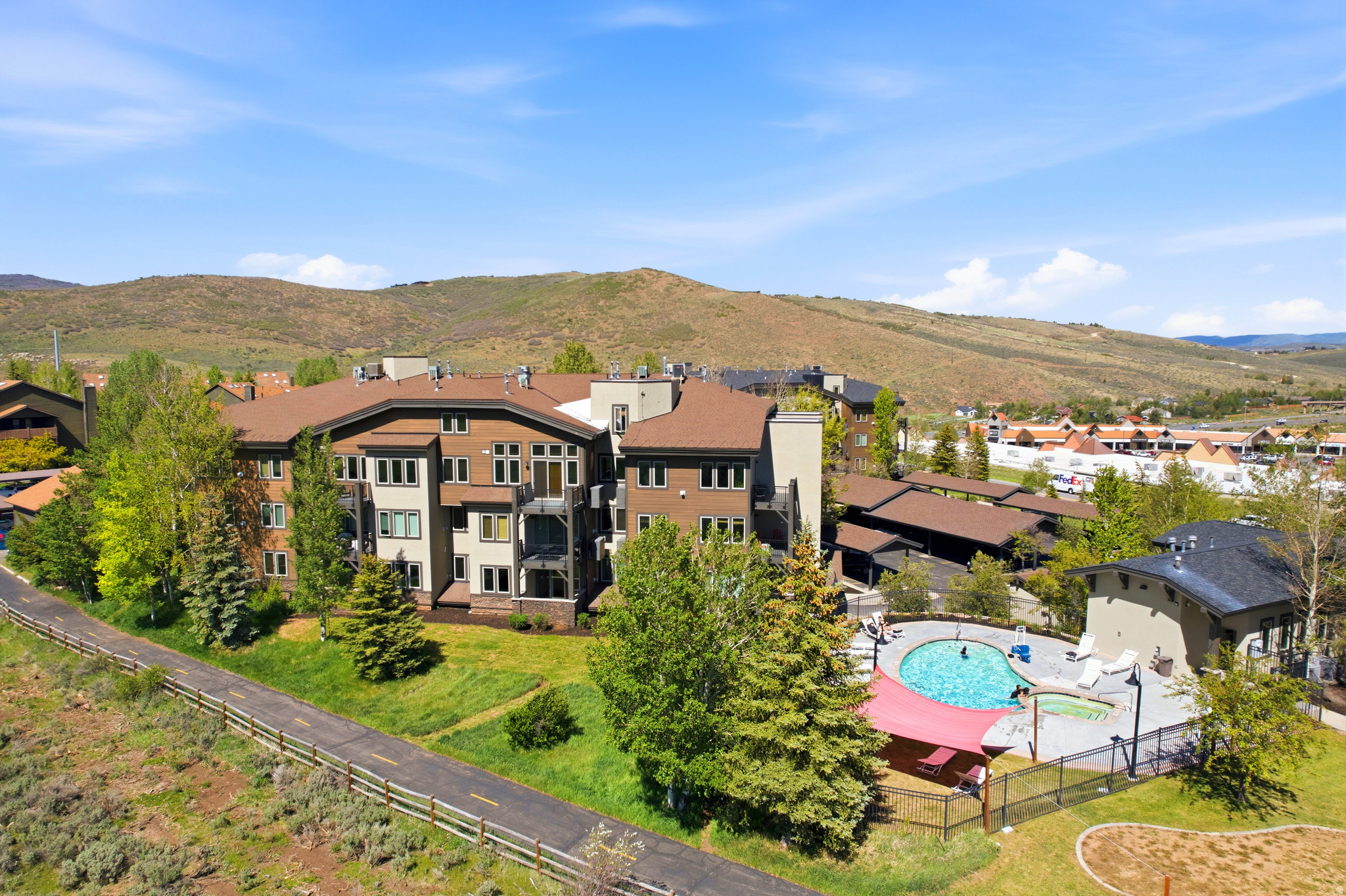 CRESTVIEW CONDOS - Residential