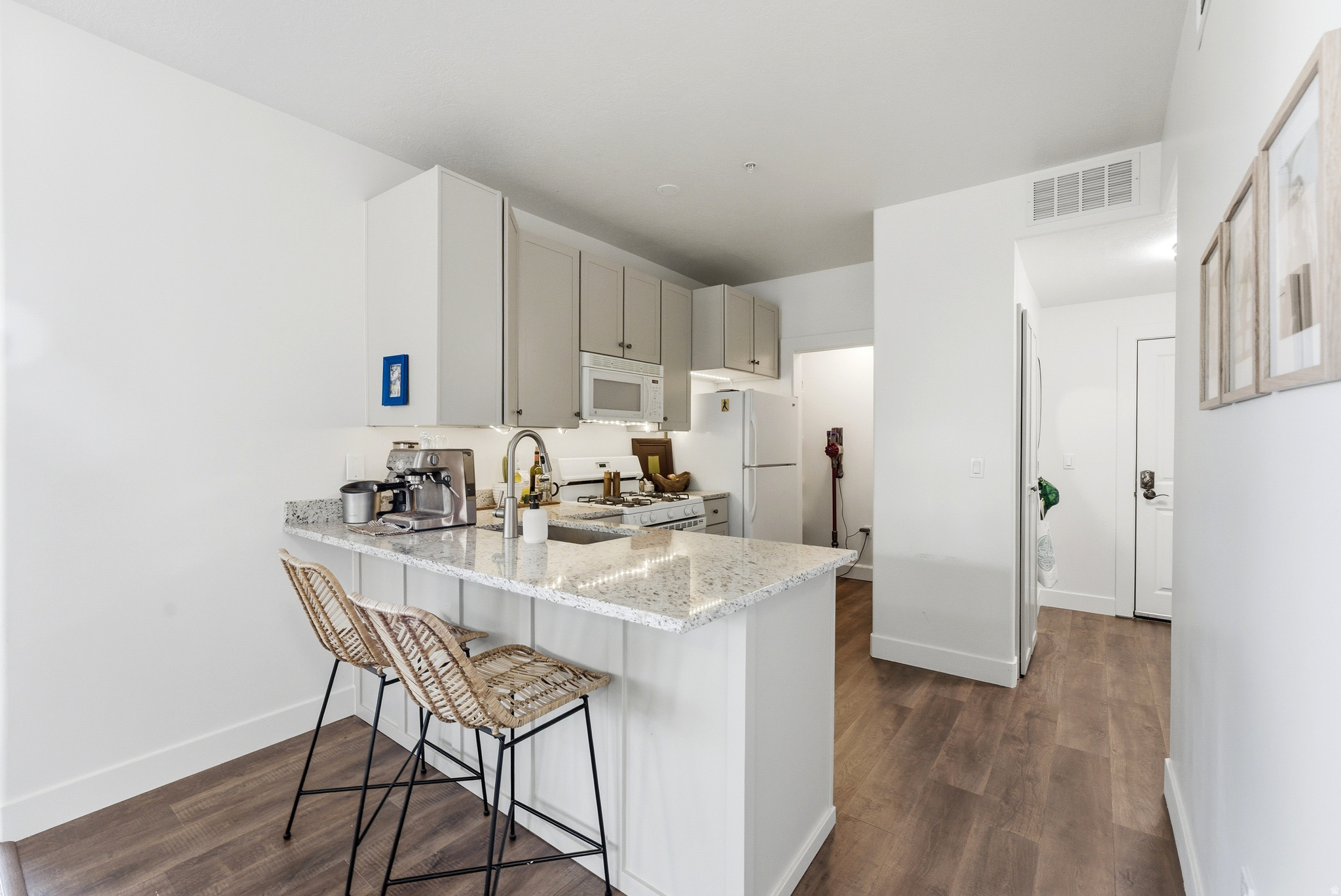 CRESTVIEW CONDOS - Residential