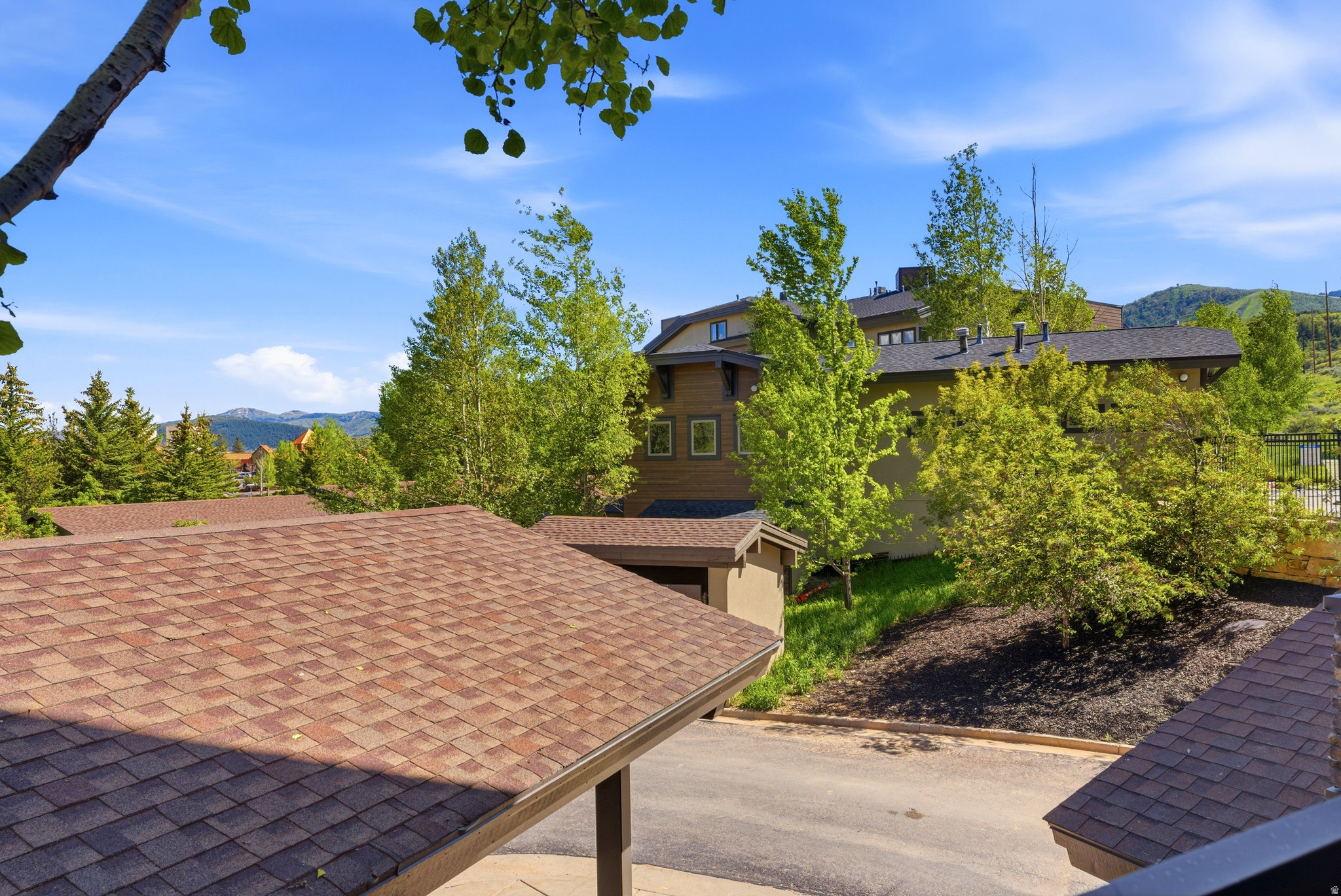CRESTVIEW CONDOS - Residential