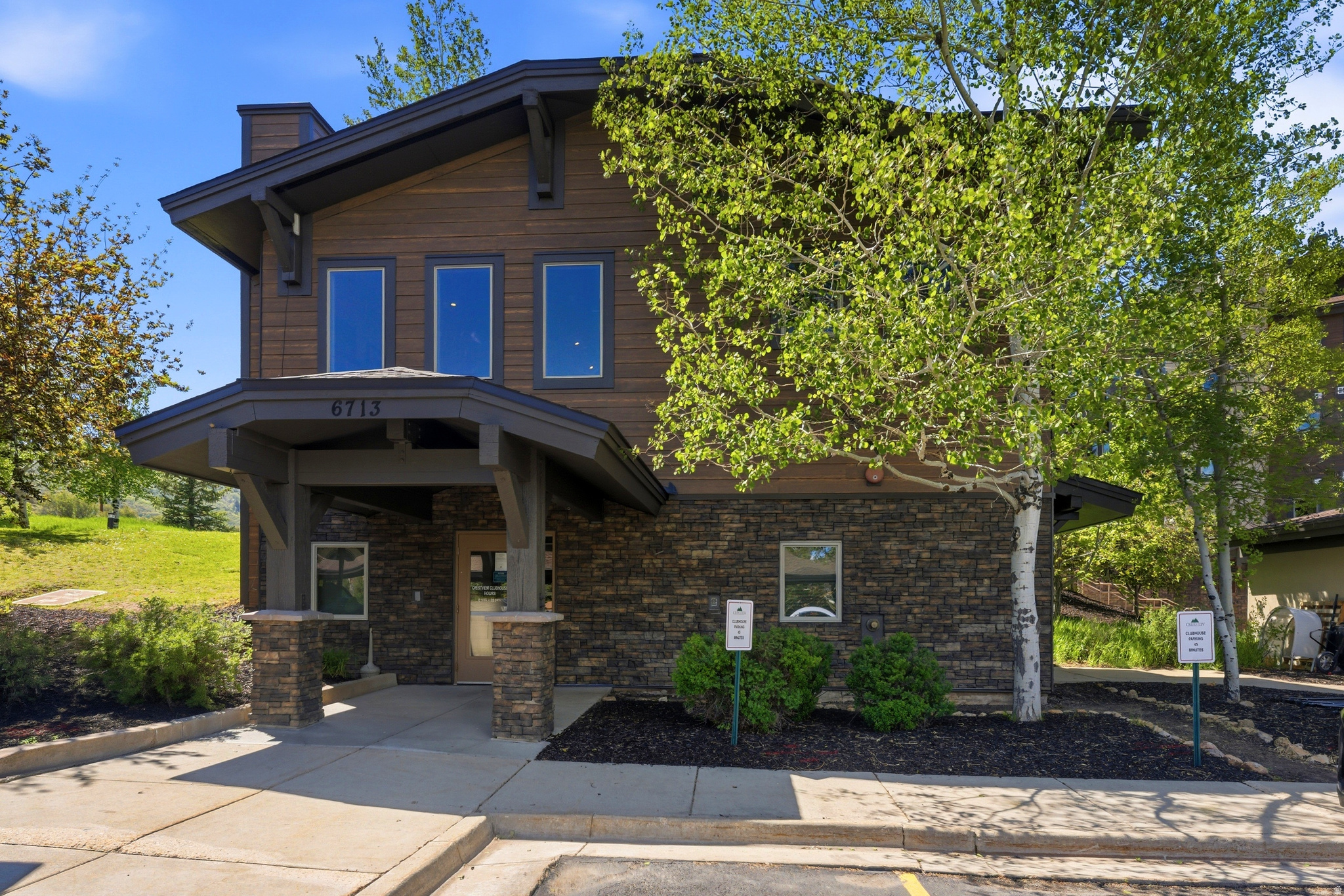CRESTVIEW CONDOS - Residential