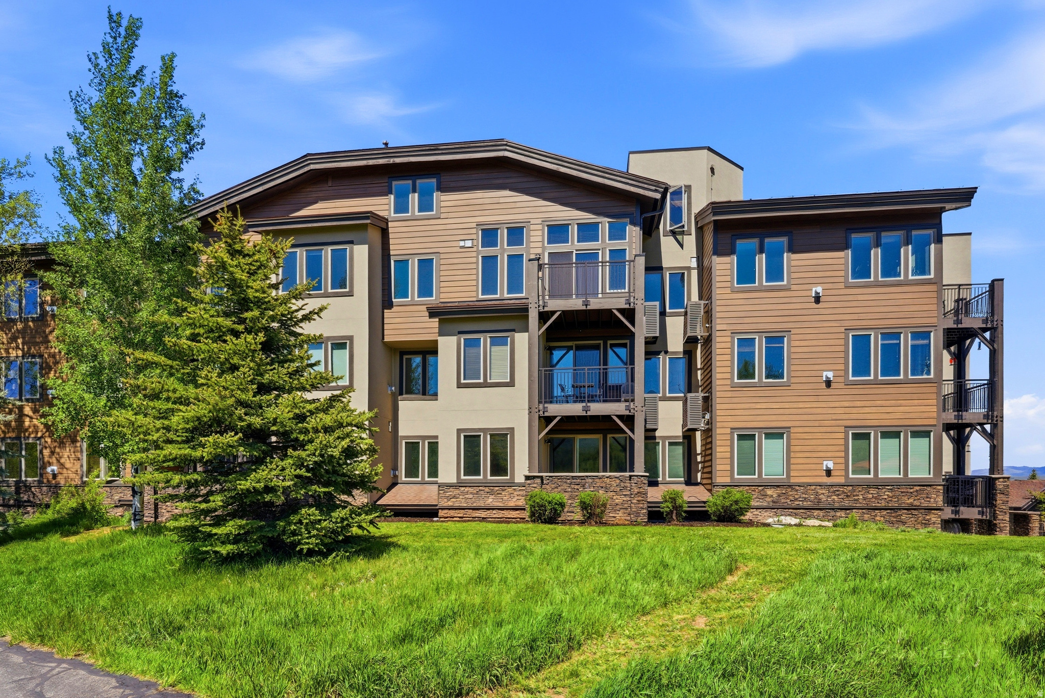 CRESTVIEW CONDOS - Residential