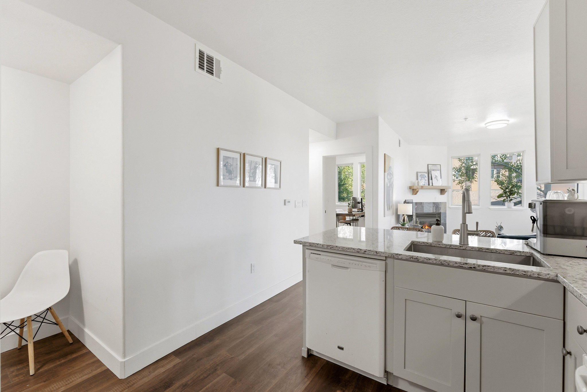 CRESTVIEW CONDOS - Residential