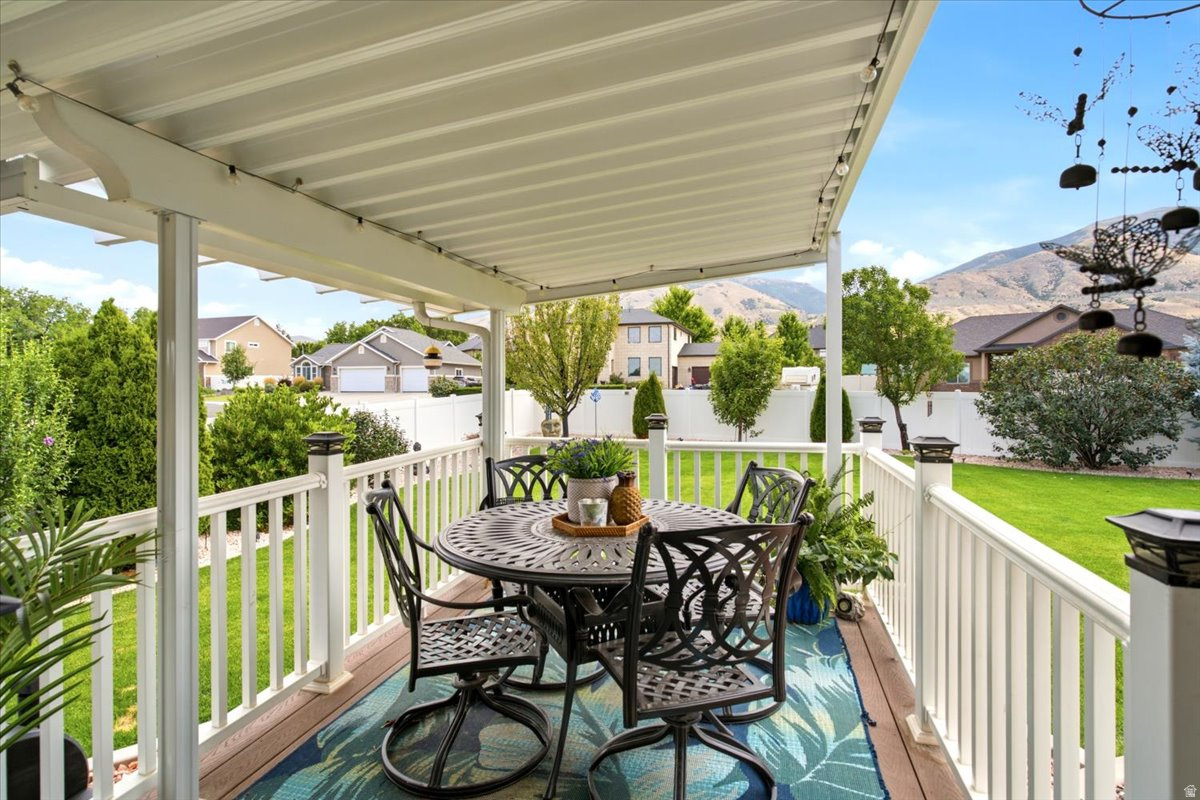ORCHARD CREEK - Residential