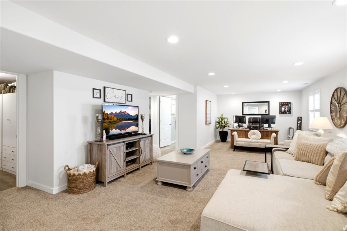 ORCHARD CREEK - Residential
