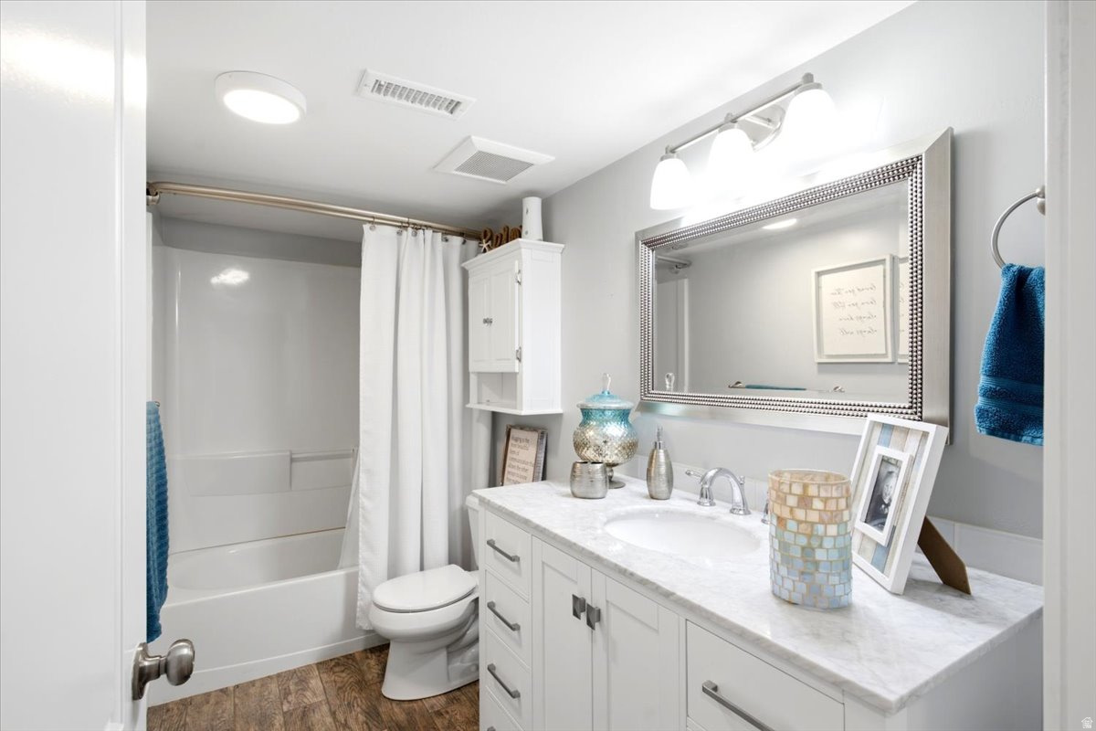 ORCHARD CREEK - Residential