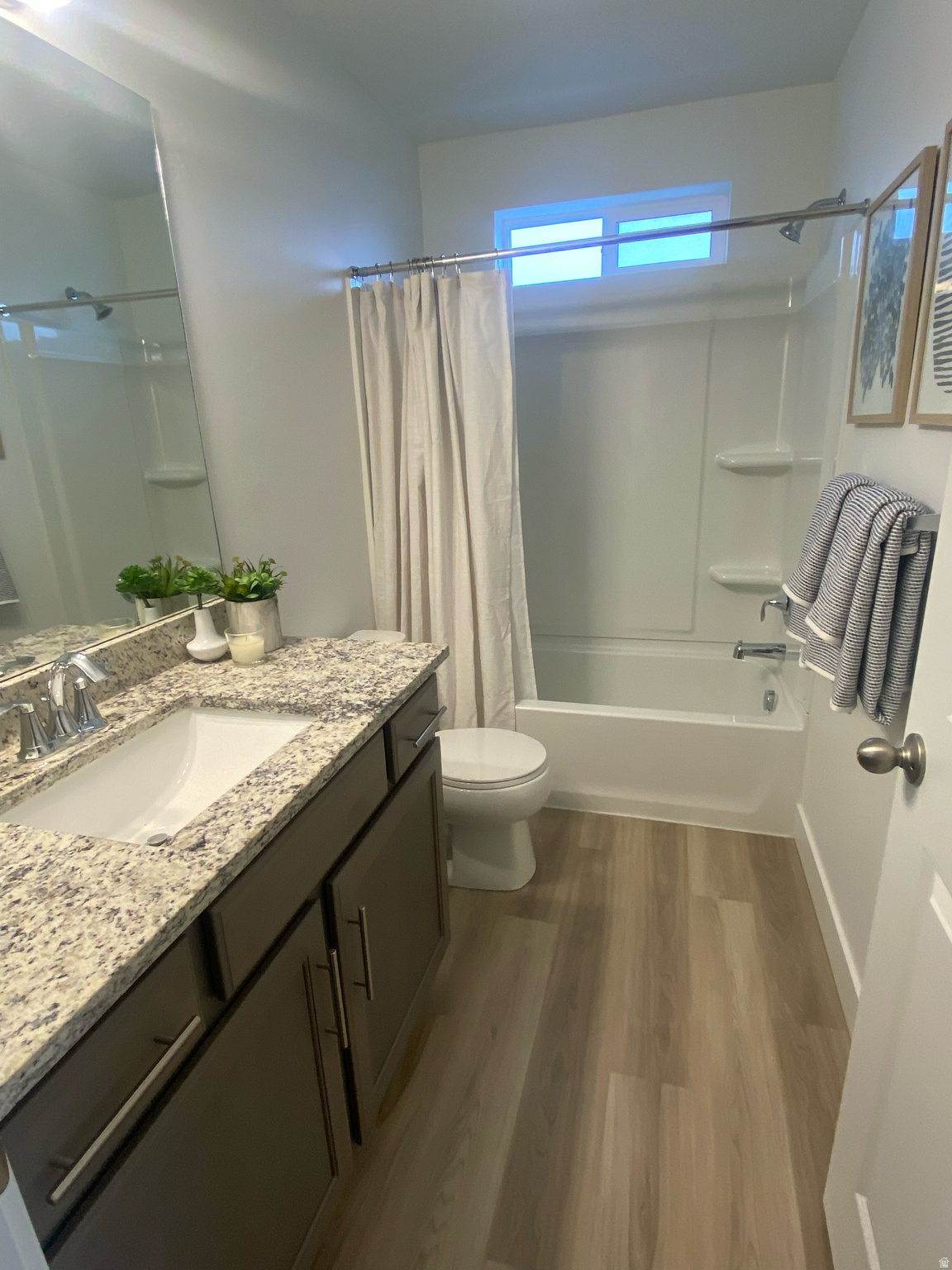 SALEM PARK - Residential