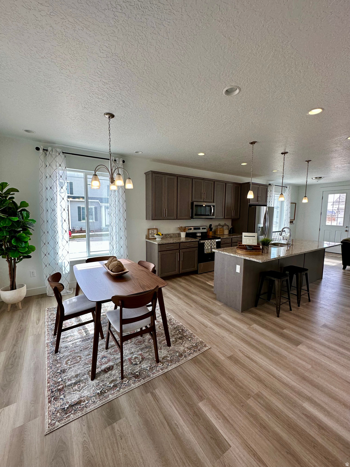 SALEM PARK - Residential