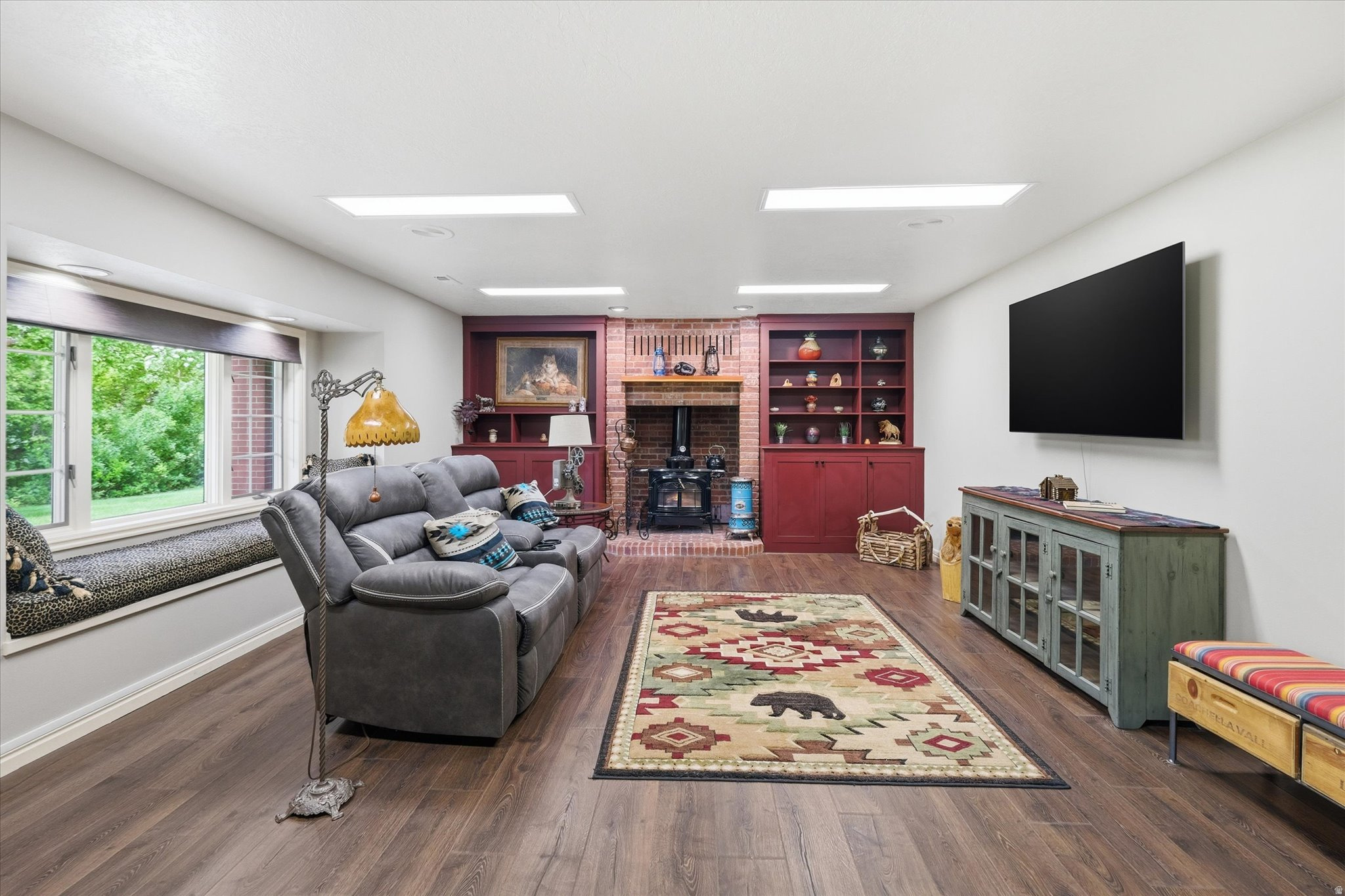 CASTLE HILLS - Residential